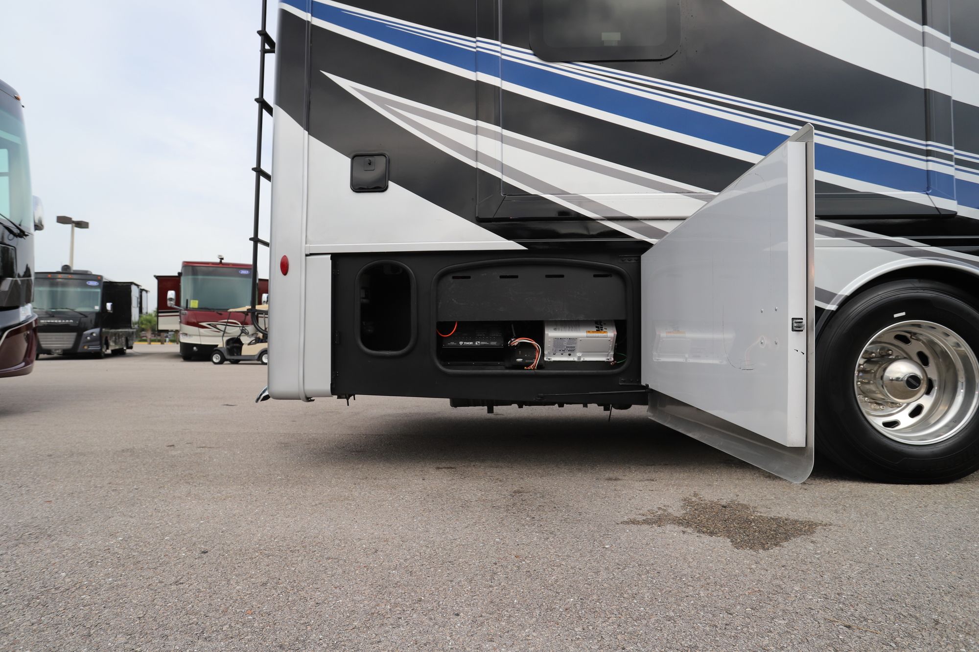 New 2022 Thor Aria 3701 Class A  For Sale