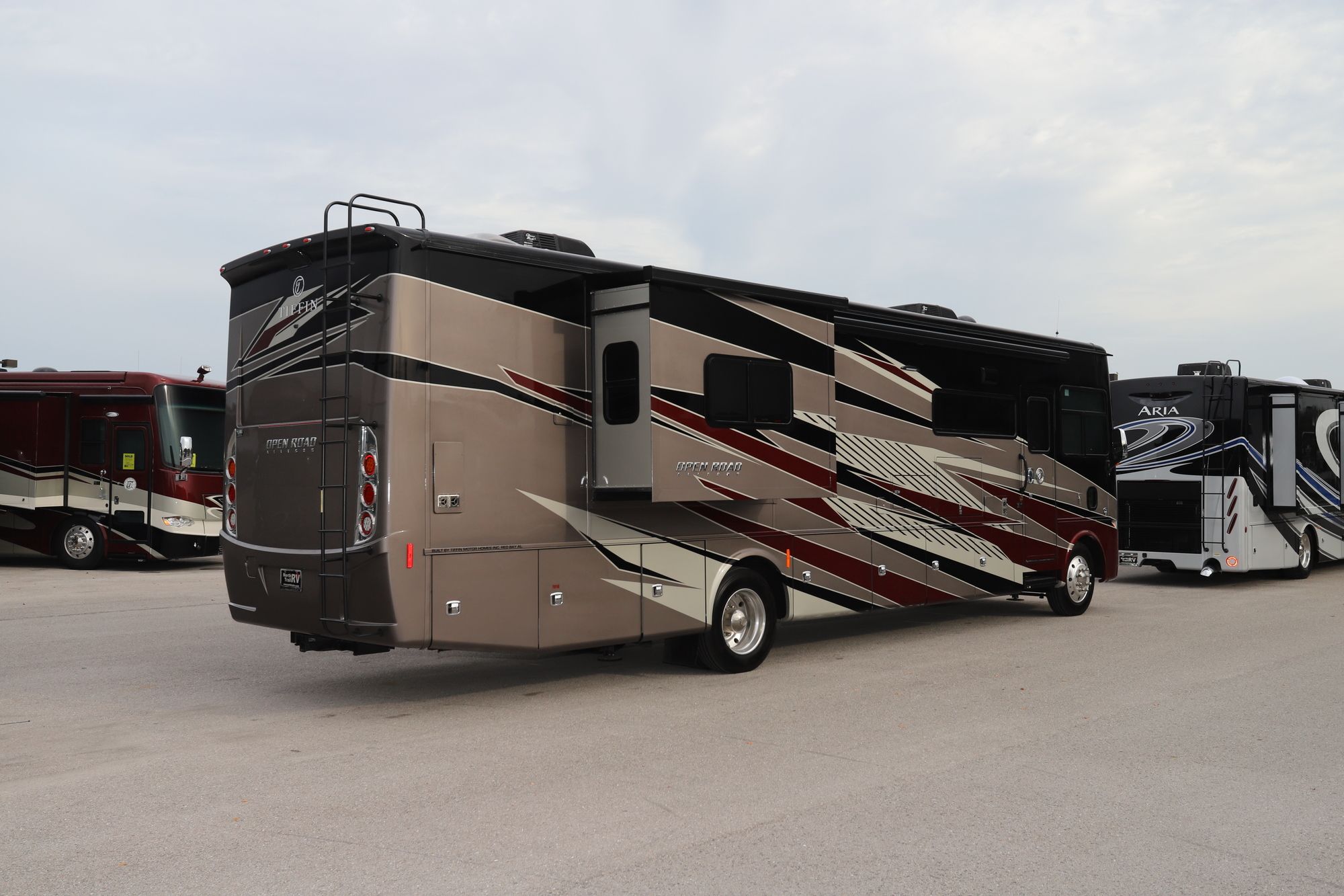 New 2022 Tiffin Motor Homes Allegro 36UA Class A  For Sale