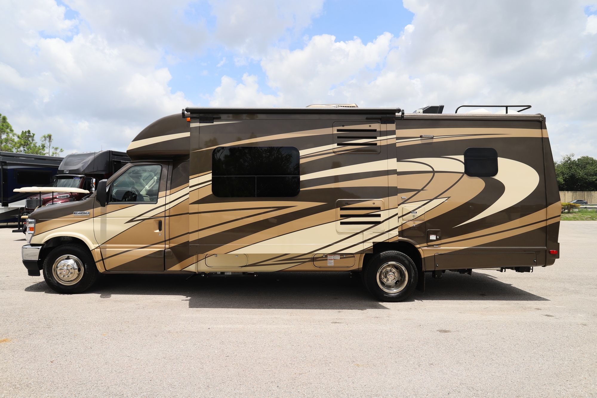 Used 2021 Phoenix Cruiser 2351D Class C  For Sale