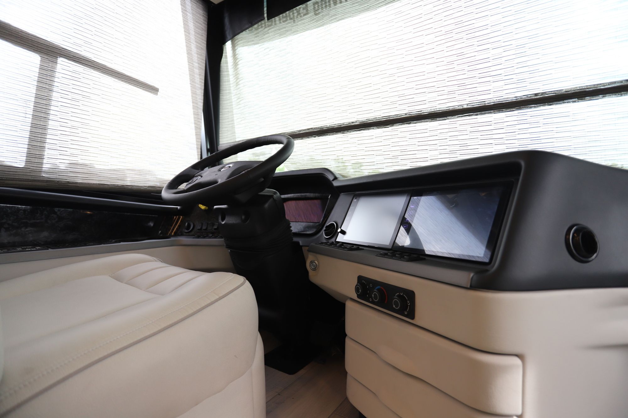 New 2021 Newmar London Aire 4551 Class A  For Sale