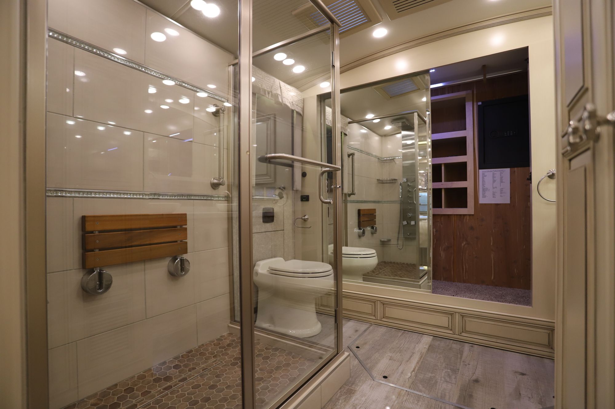 Used 2019 Newmar Essex 4551 Class A  For Sale