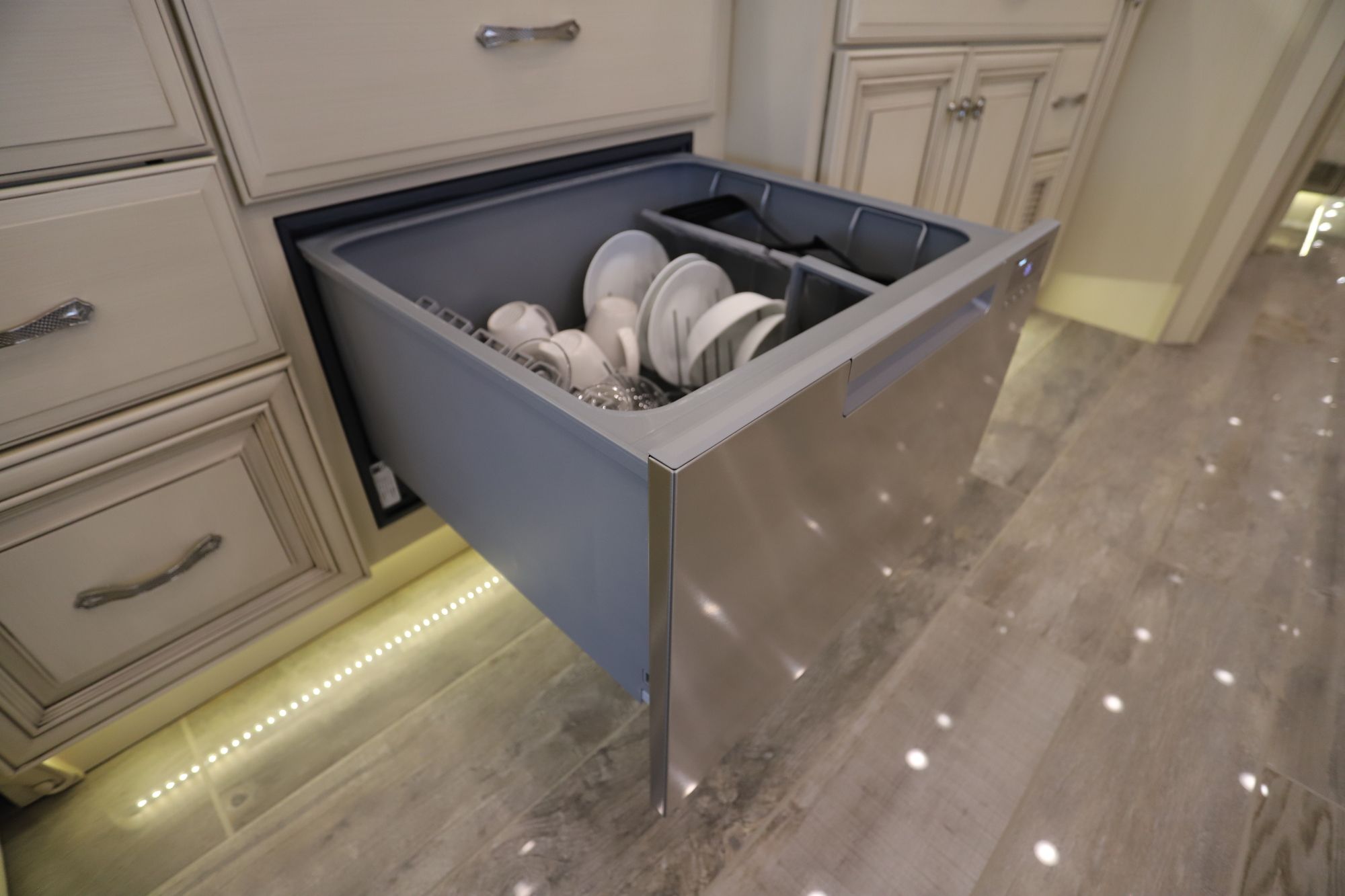 Used 2019 Newmar Essex 4551 Class A  For Sale