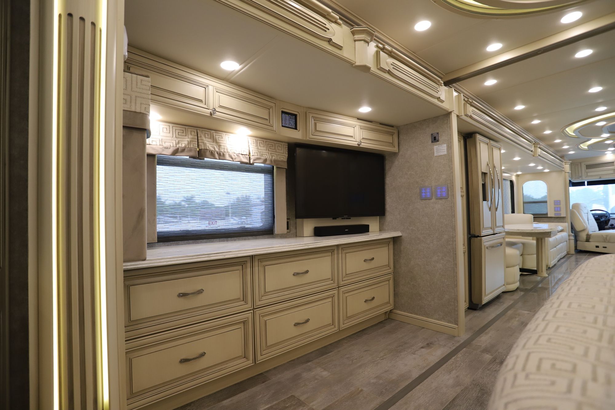 Used 2019 Newmar Essex 4551 Class A  For Sale