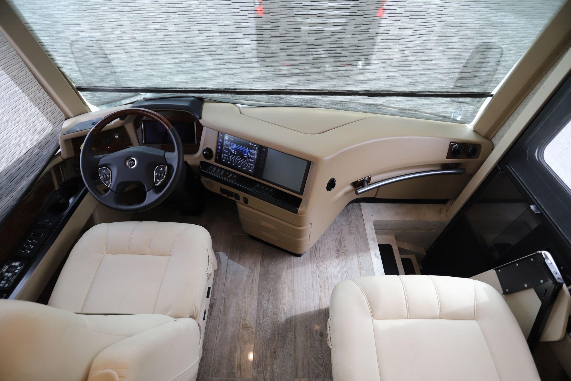 Used 2019 Newmar Essex 4551 Class A  For Sale
