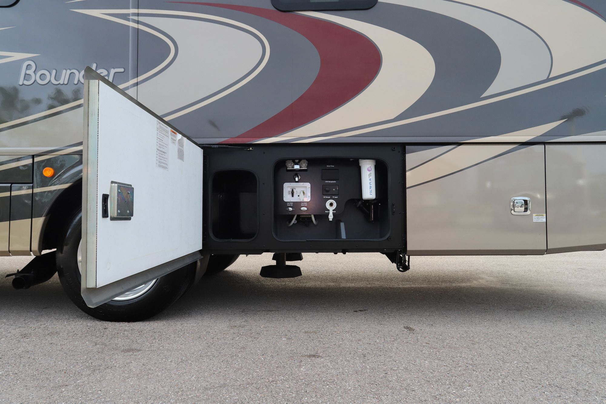 Used 2018 Fleetwood Bounder 35K Class A  For Sale