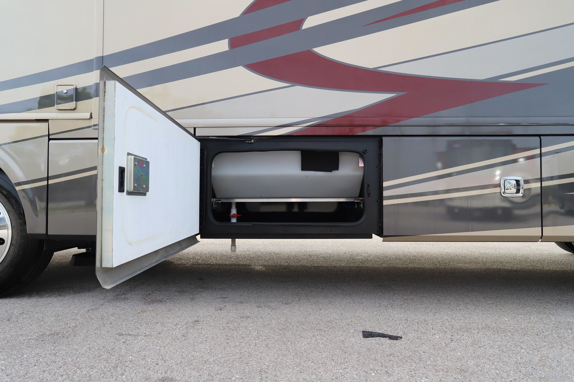 Used 2018 Fleetwood Bounder 35K Class A  For Sale