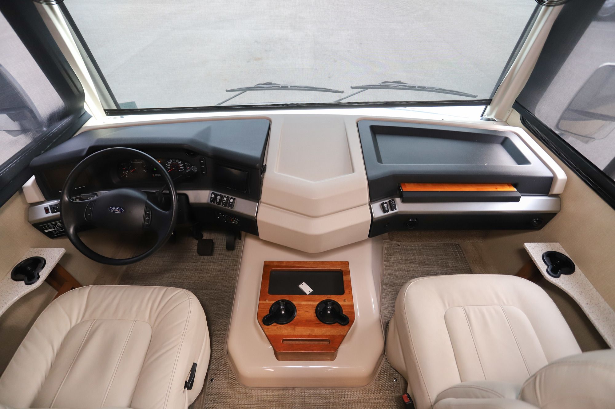 Used 2018 Fleetwood Bounder 35K Class A  For Sale