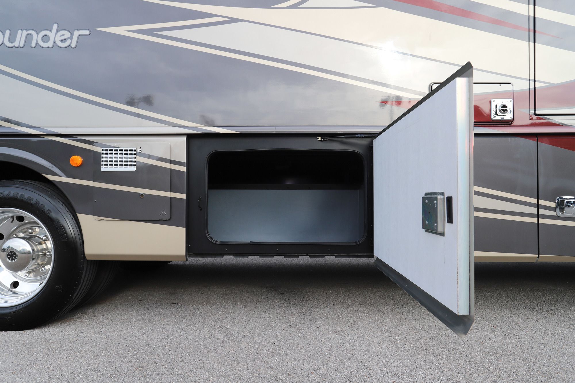 Used 2018 Fleetwood Bounder 35K Class A  For Sale