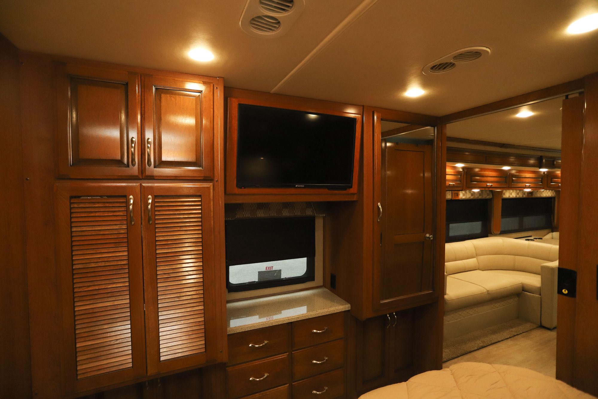 Used 2018 Fleetwood Bounder 35K Class A  For Sale