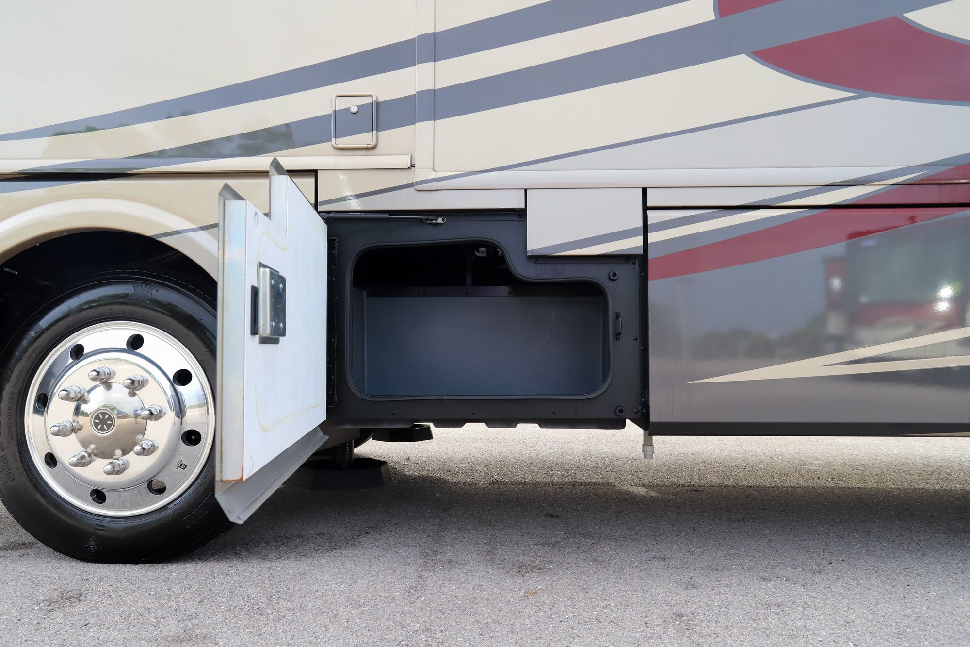 Used 2018 Fleetwood Bounder 35K Class A  For Sale