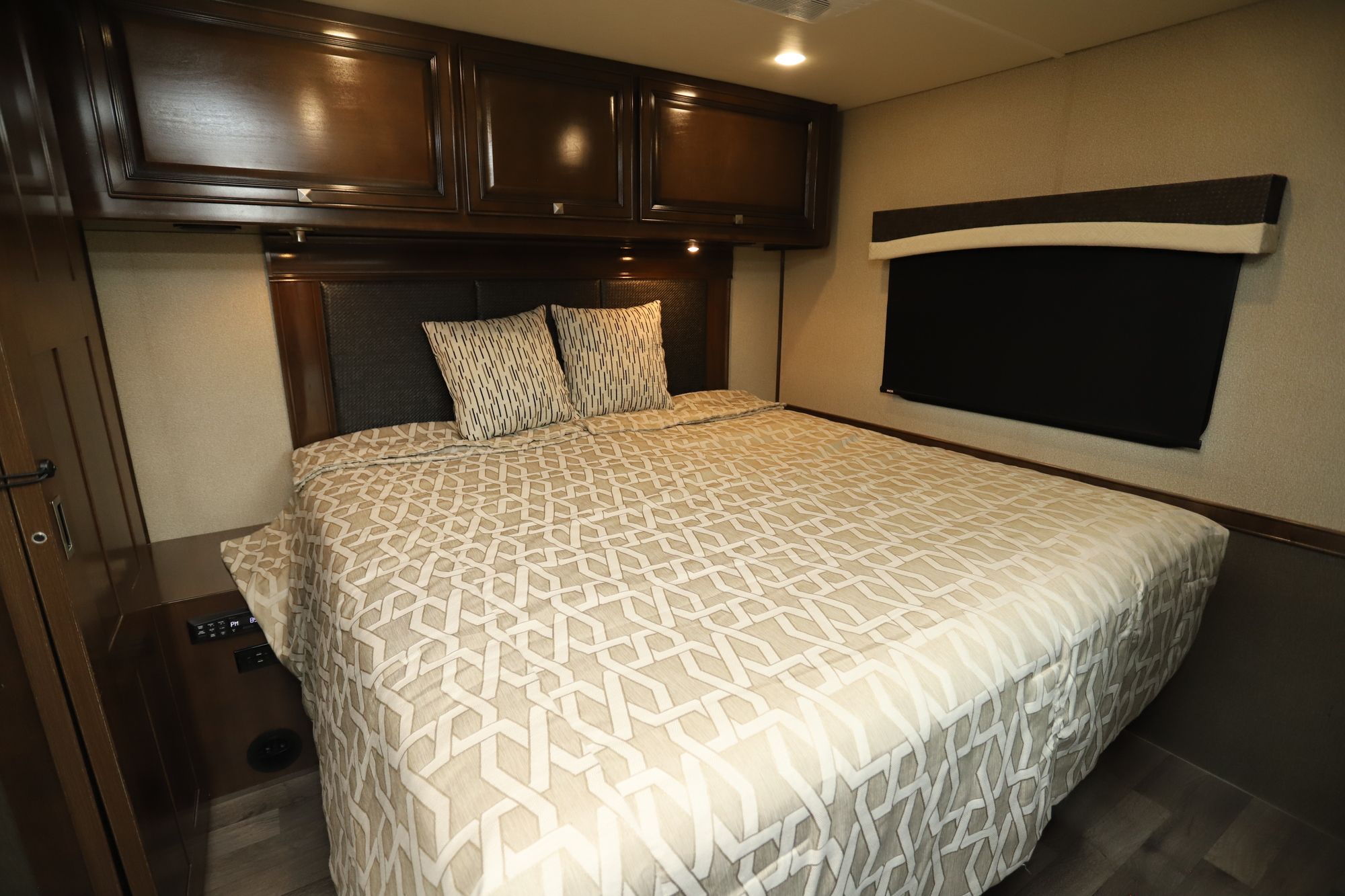 Used 2020 Fleetwood Flair 29M Class A  For Sale