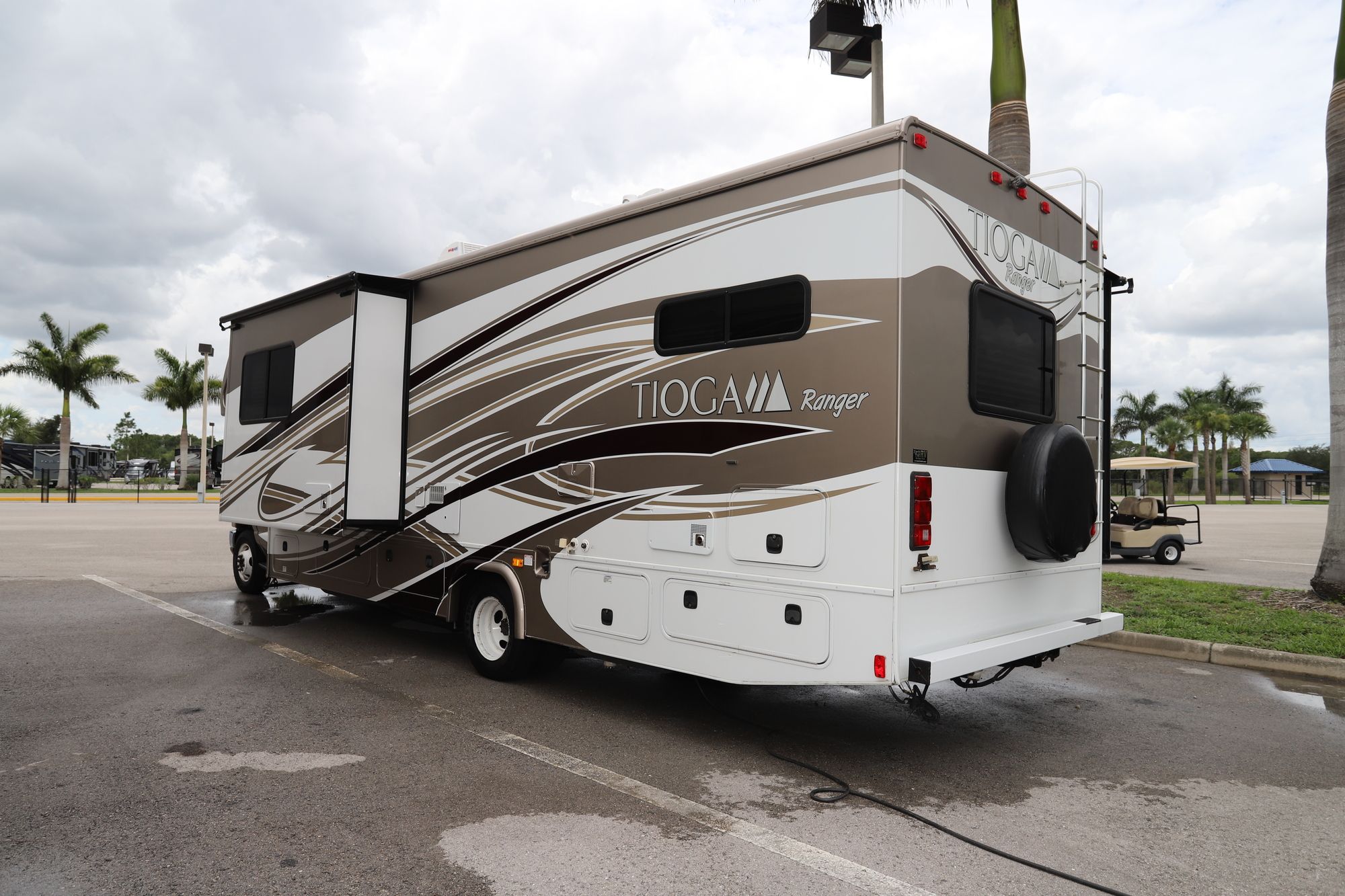 Used 2014 Fleetwood Tioga 31D Class C  For Sale
