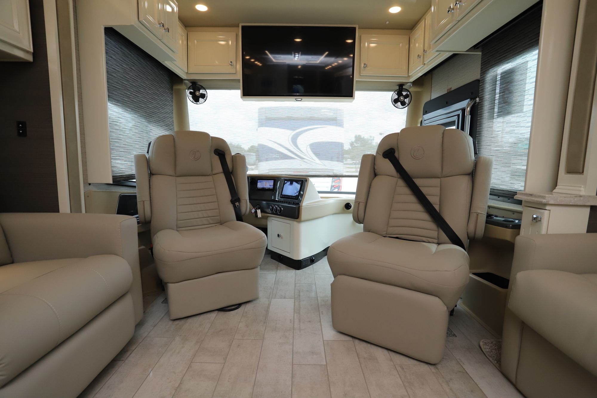 New 2022 Tiffin Motor Homes Phaeton 40IH Class A  For Sale