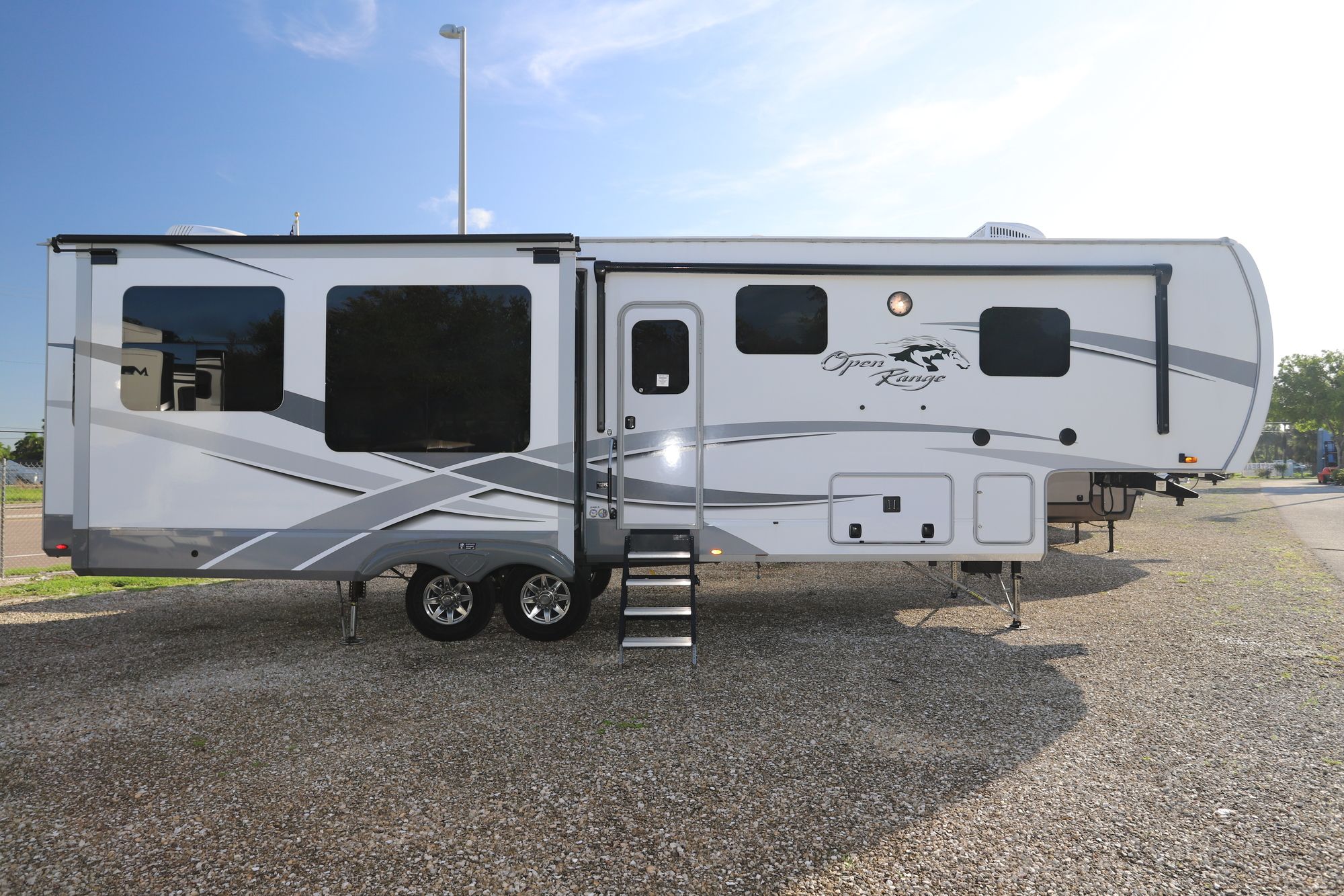 Used 2019 Highland Ridge Open Range 314RLS Fifth Wheel  For Sale