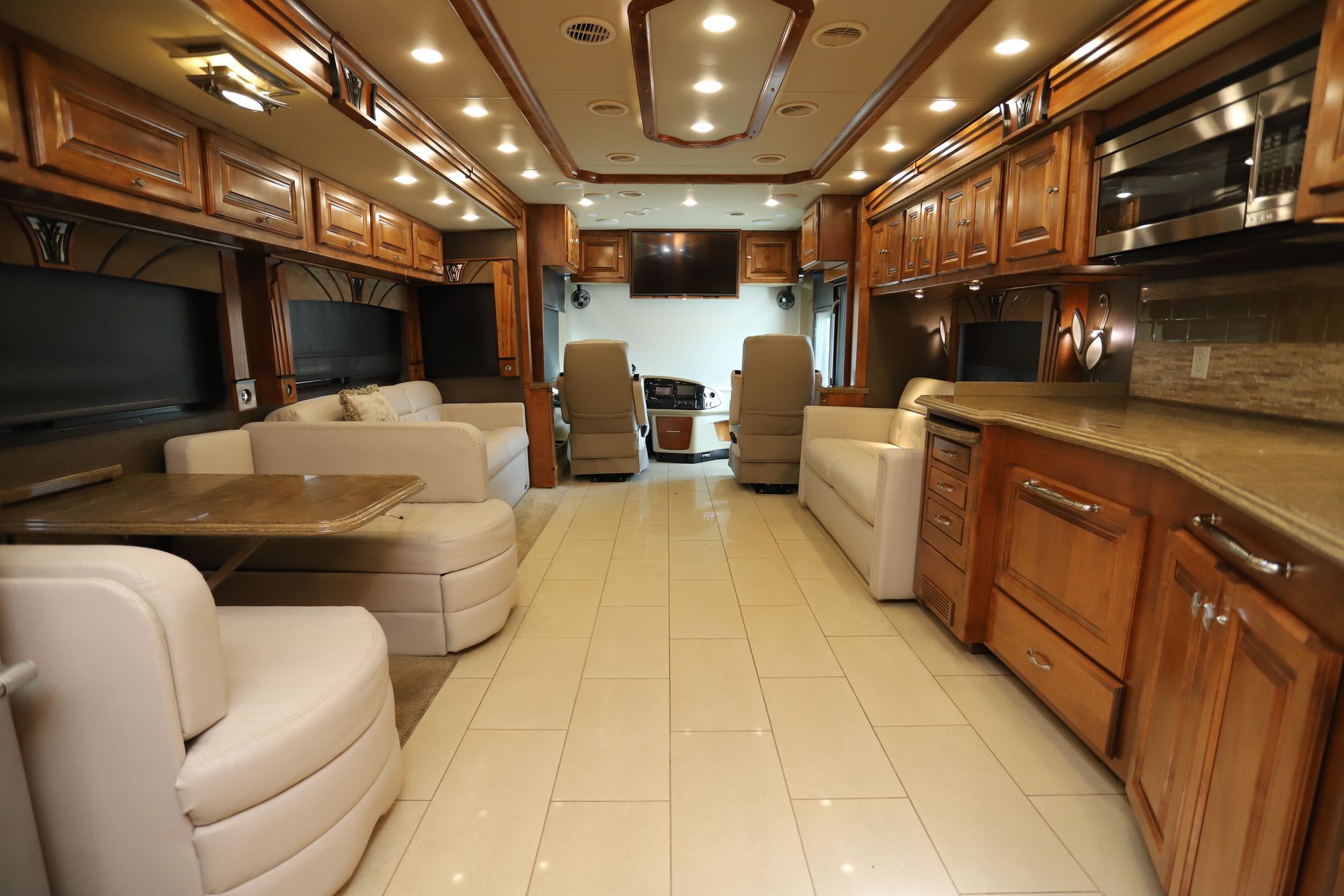 Used 2016 Tiffin Motor Homes Phaeton 40QKH Class A  For Sale