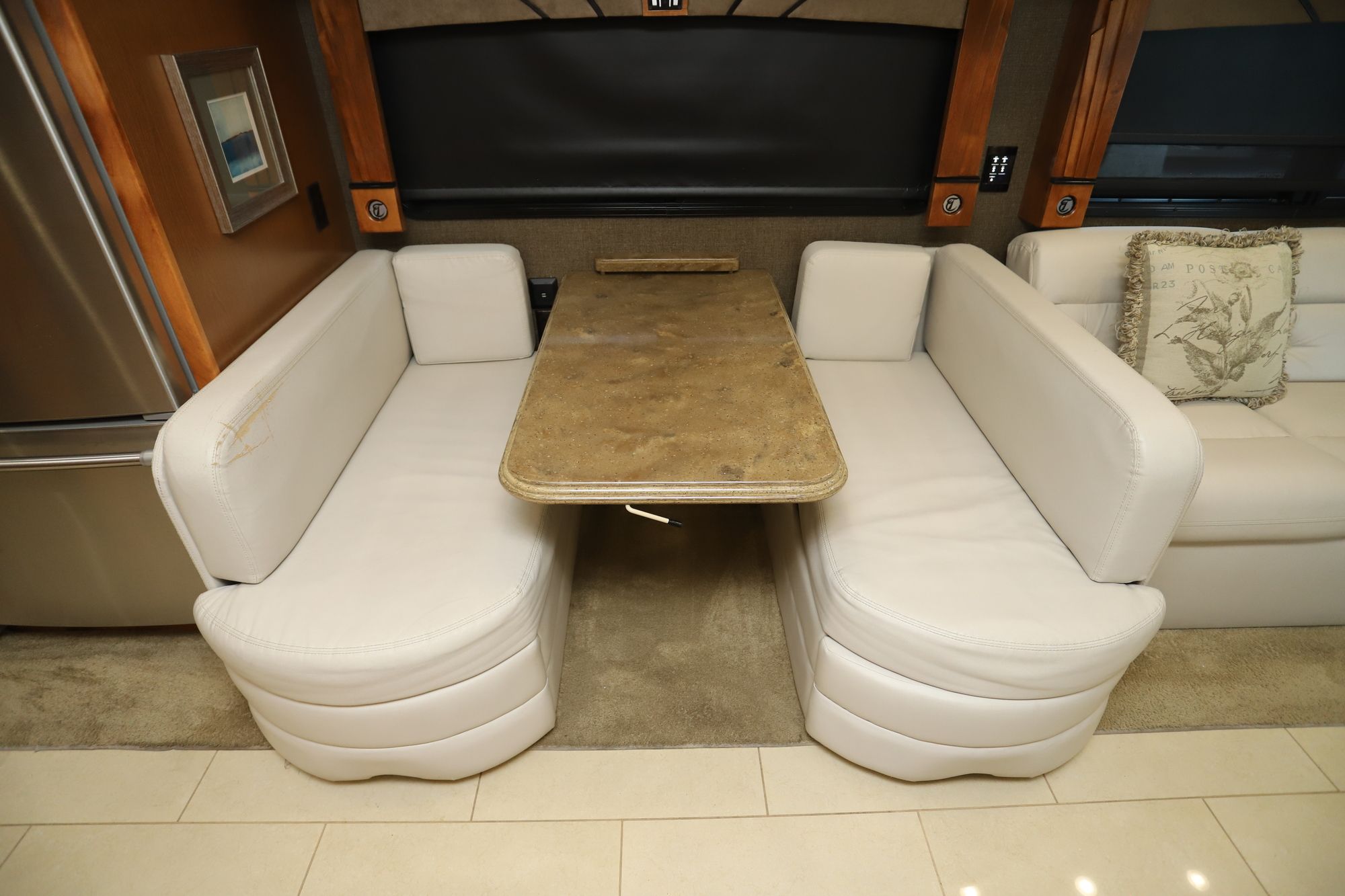 Used 2016 Tiffin Motor Homes Phaeton 40QKH Class A  For Sale