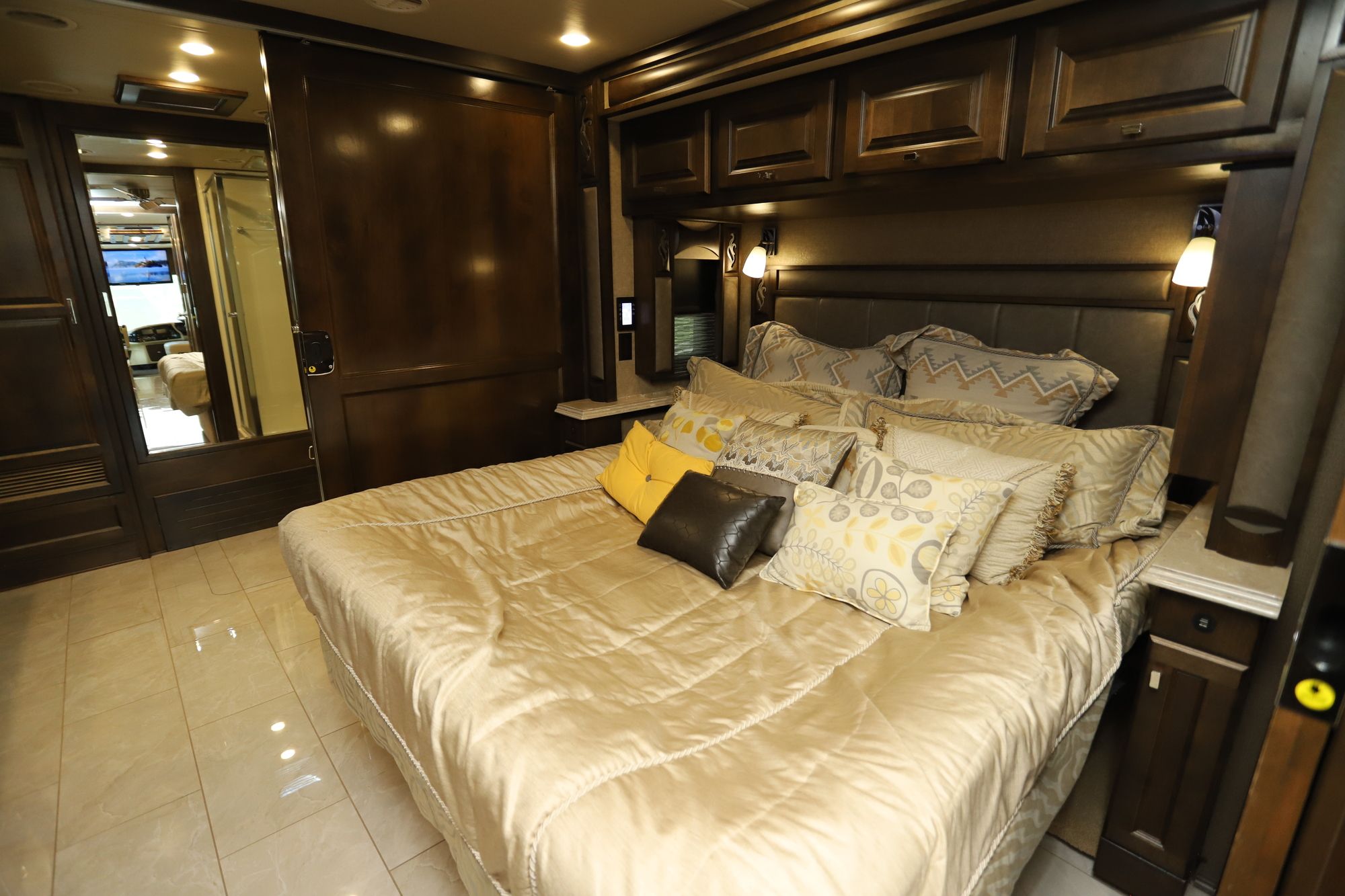 Used 2018 Tiffin Motor Homes Phaeton 40IH Class A  For Sale