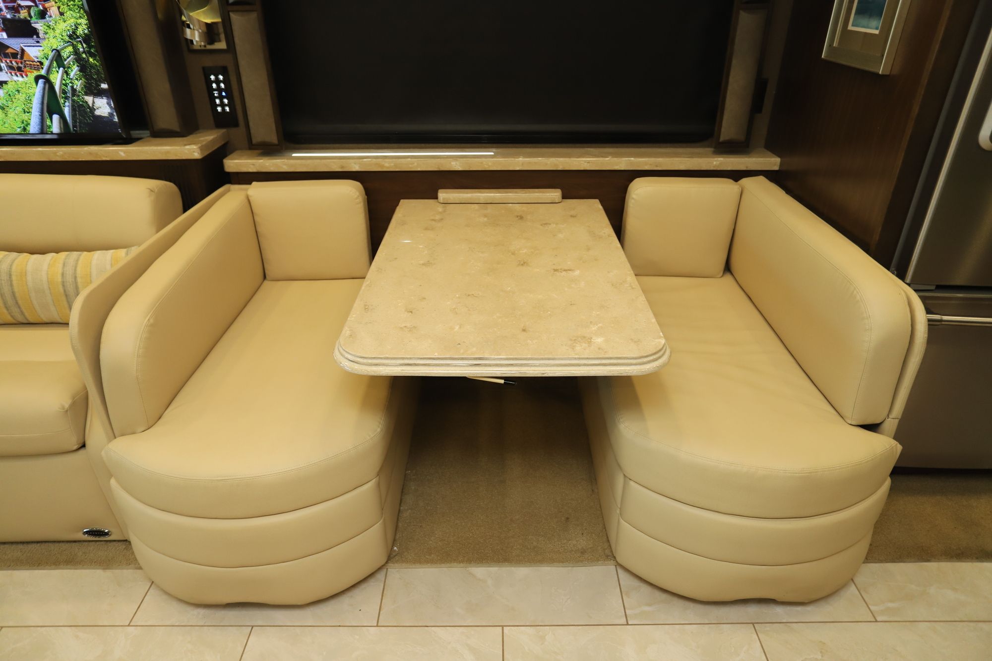 Used 2018 Tiffin Motor Homes Phaeton 40IH Class A  For Sale