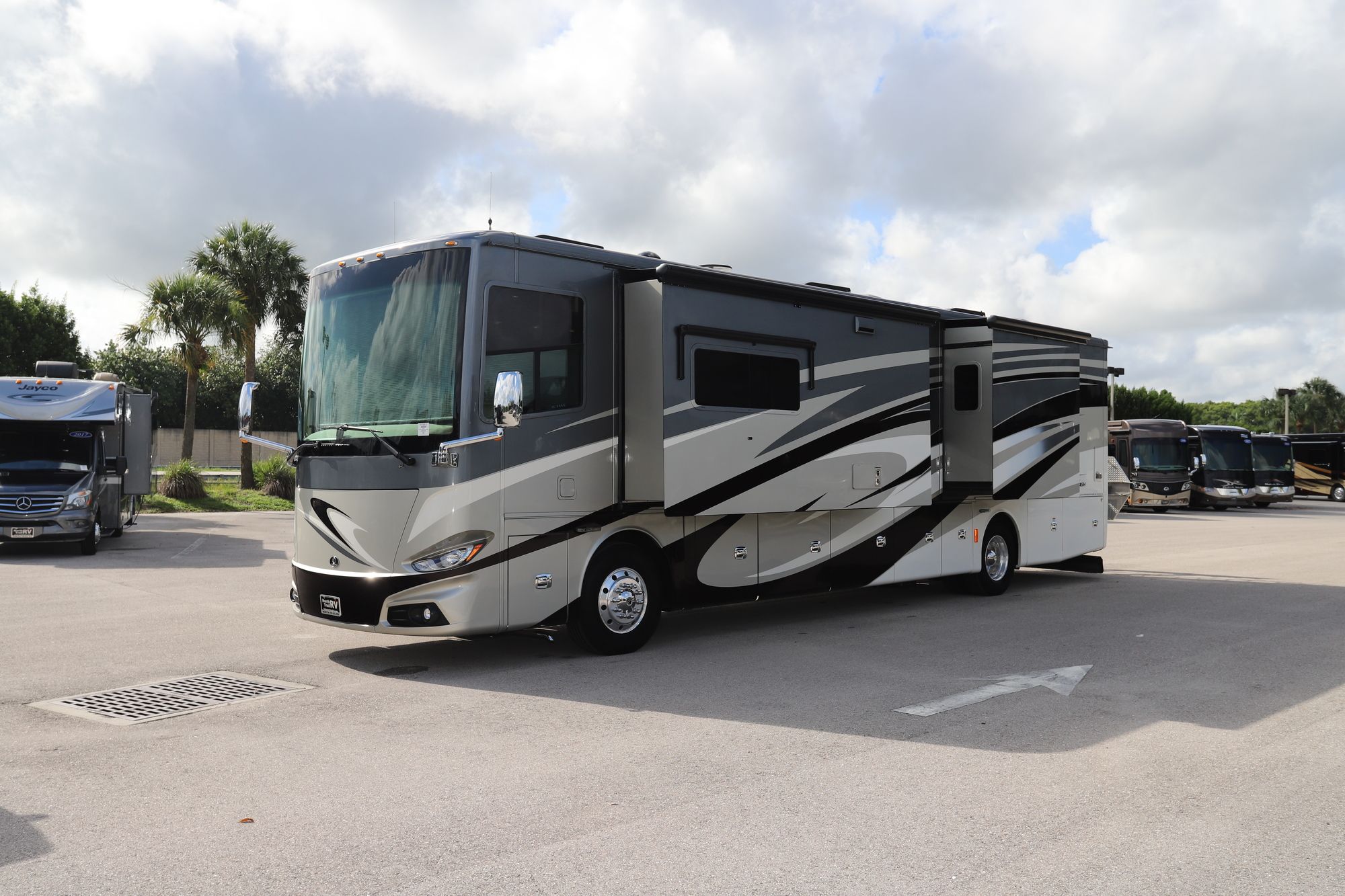 Used 2018 Tiffin Motor Homes Phaeton 40IH Class A  For Sale