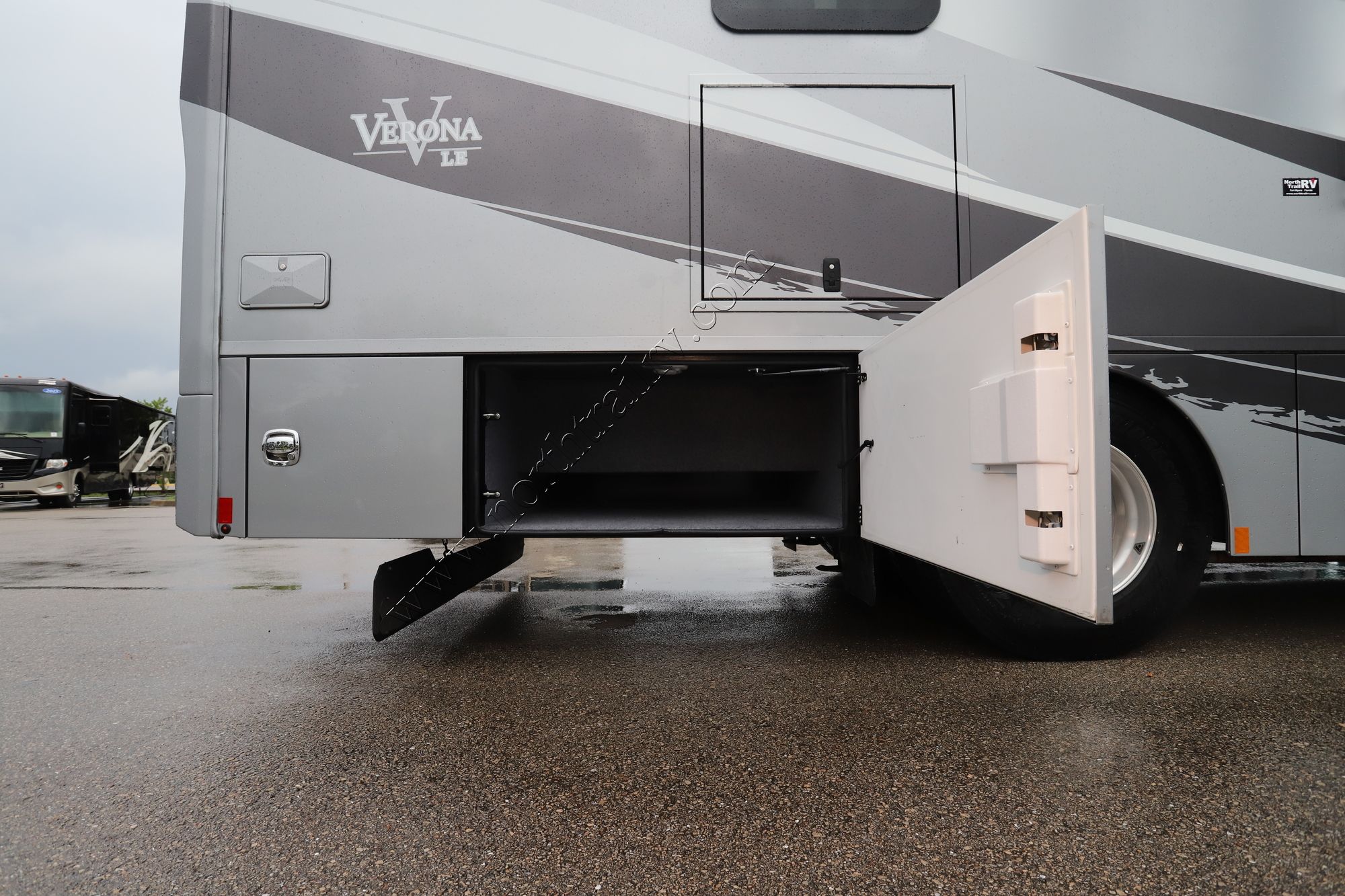 Used 2020 Renegade Rv Verona Le 40LRB Super C  For Sale