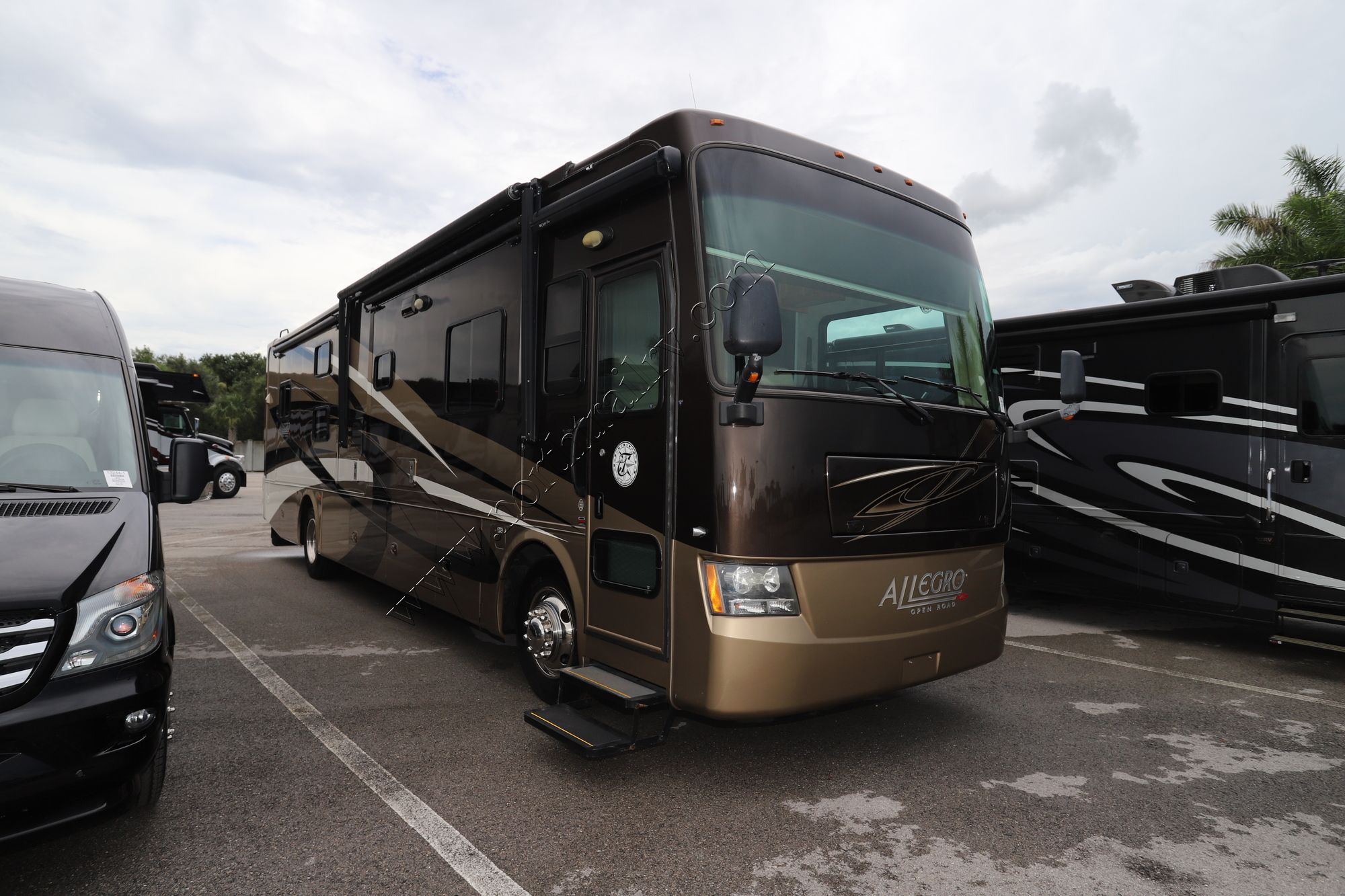 Used 2010 Tiffin Motor Homes Allegro Red 38QBA Class A  For Sale