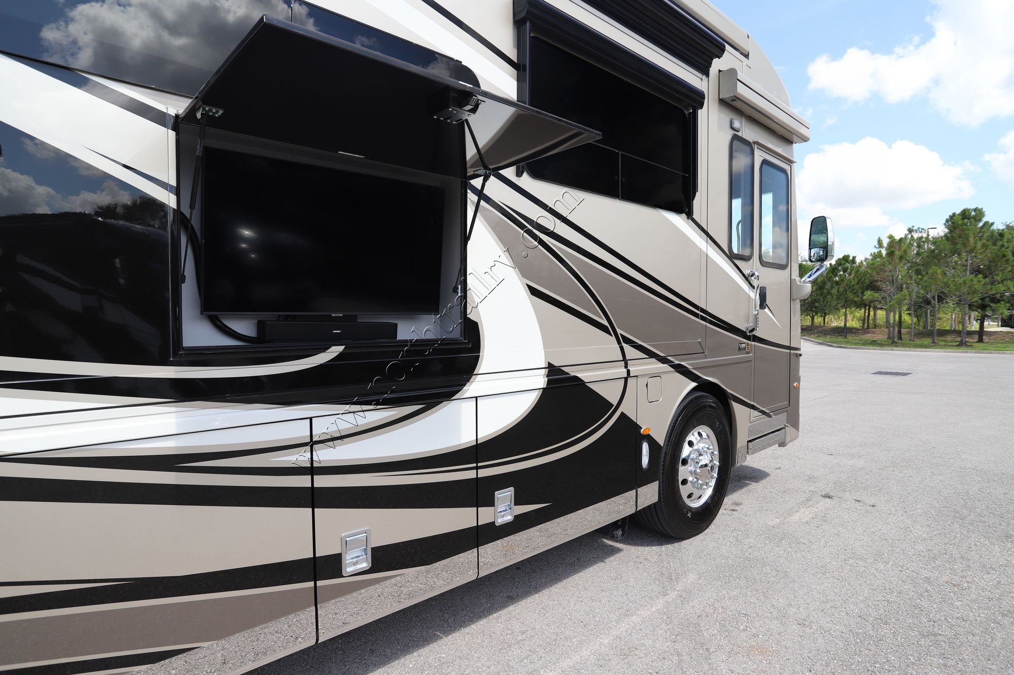 New 2021 Newmar Dutch Star 4369 Class A  For Sale