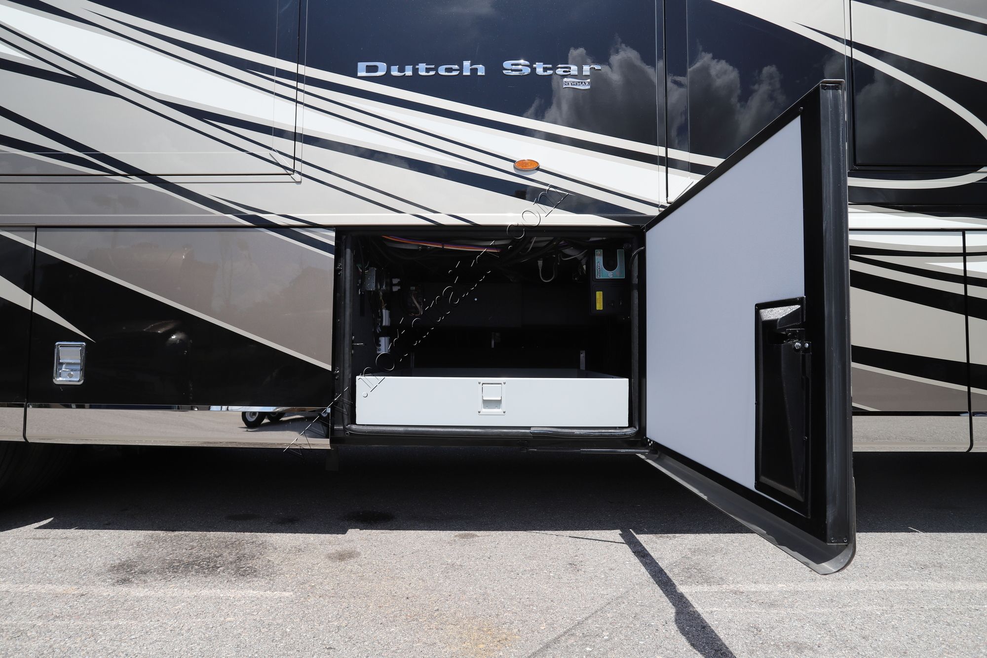 New 2021 Newmar Dutch Star 4369 Class A  For Sale