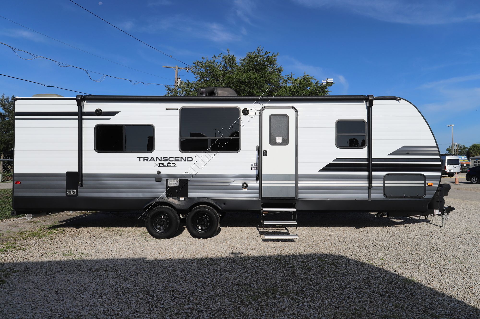 Used 2020 Grand Design Transcend Xplor 260 Travel Trailer  For Sale