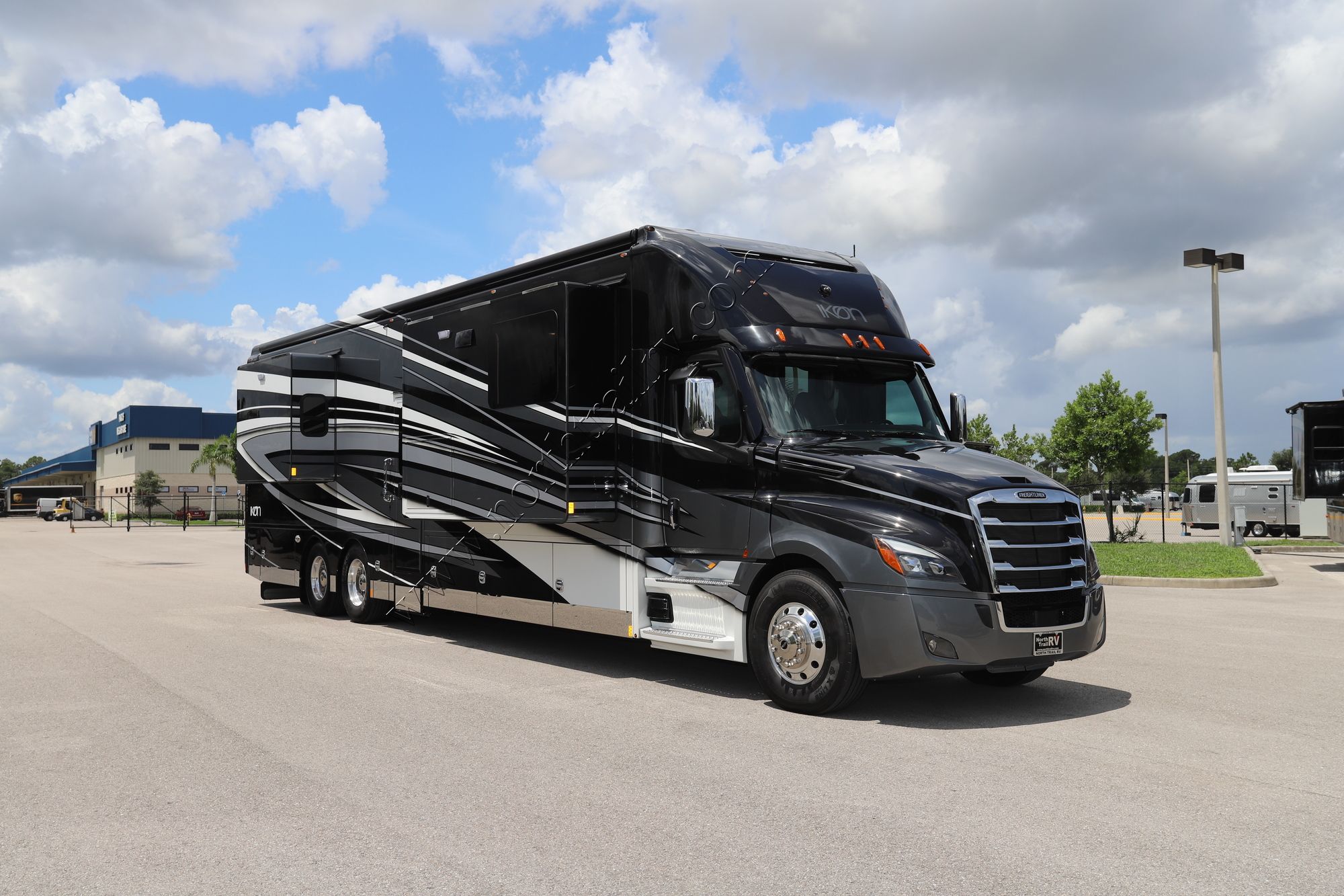 Used 2021 Renegade Rv Ikon 4534RX Super C  For Sale