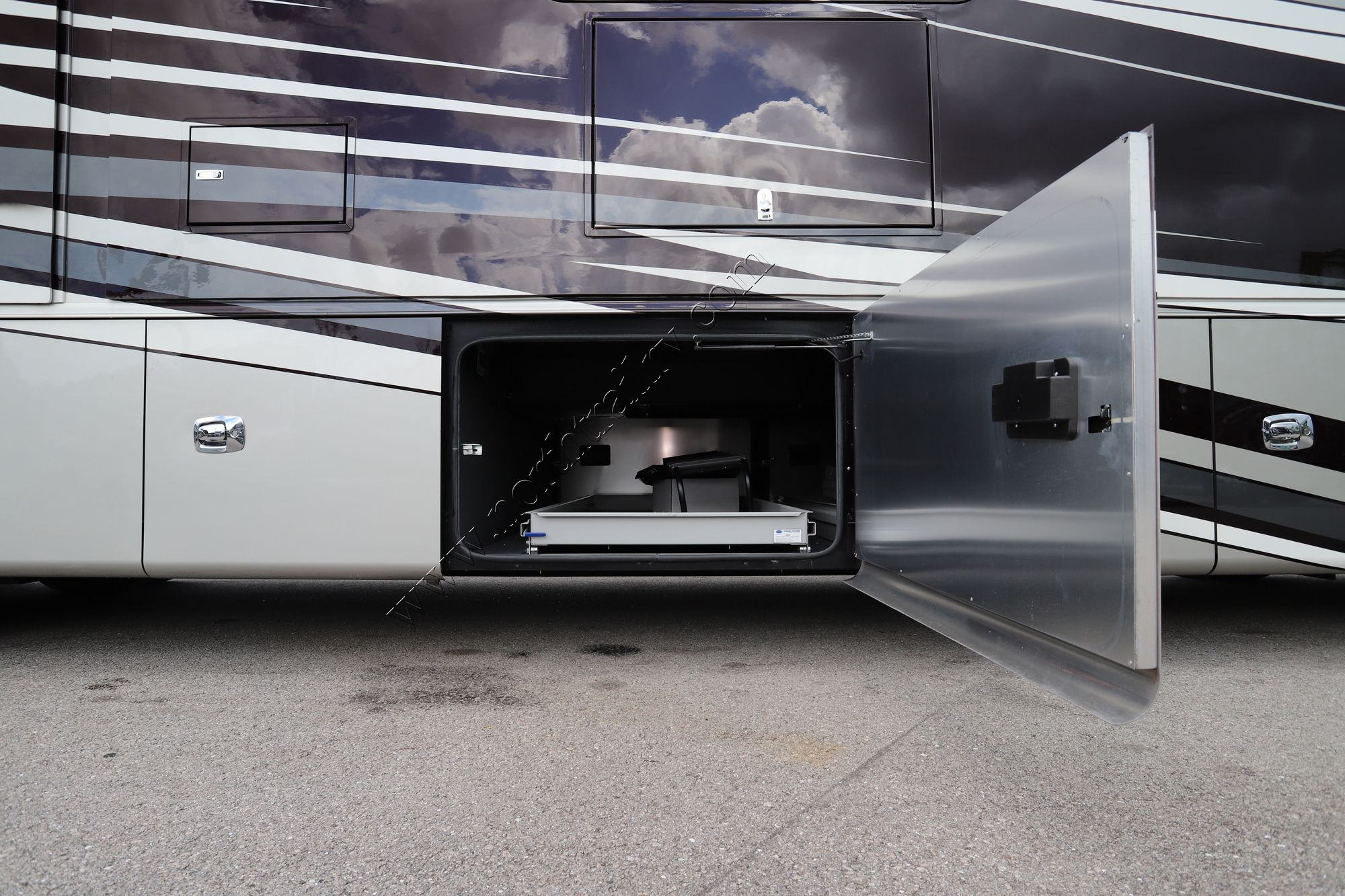 New 2021 Tiffin Motor Homes Phaeton 44OH Class A  For Sale