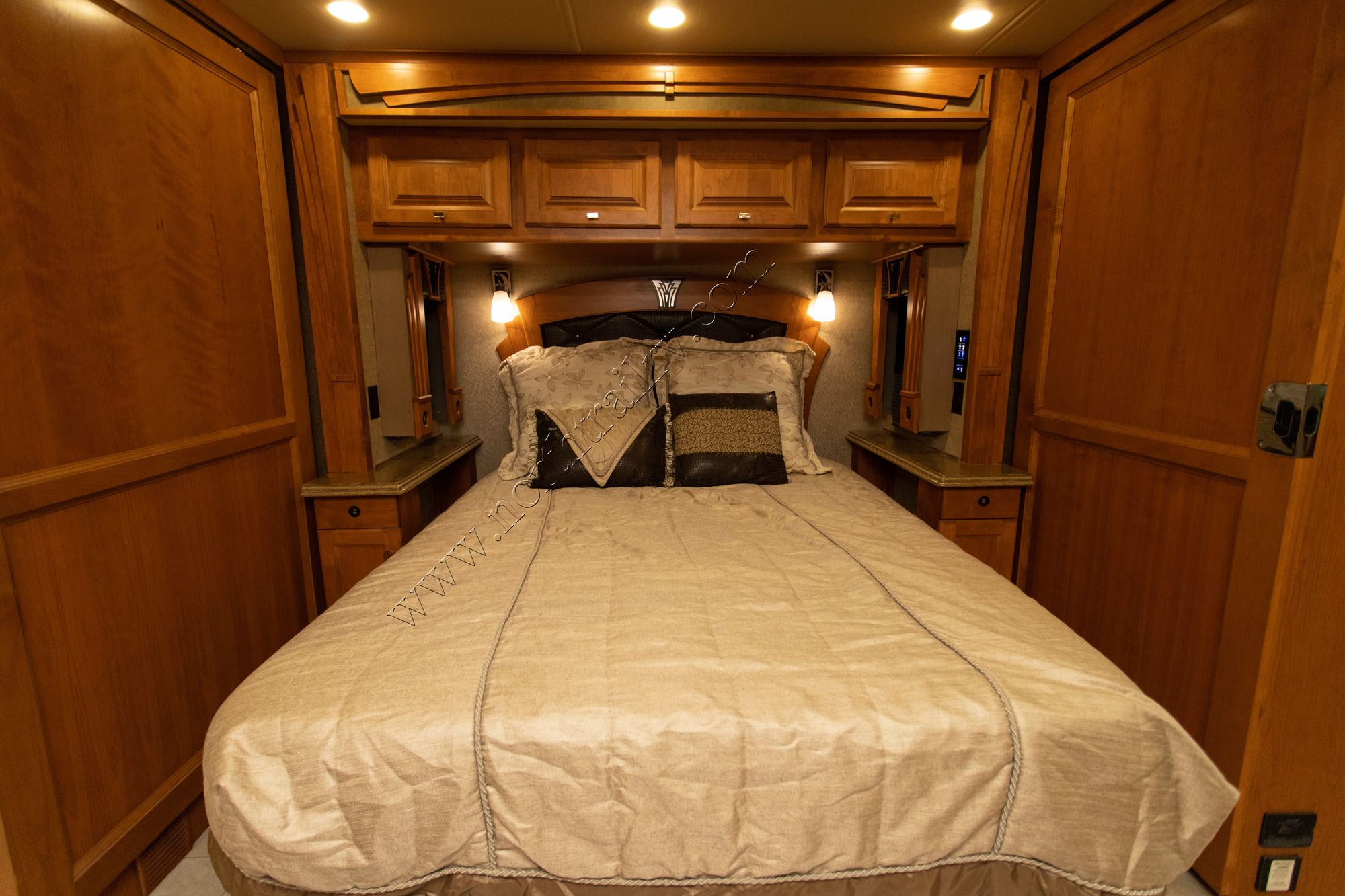 Used 2017 Tiffin Motor Homes Phaeton 40IH Class A  For Sale