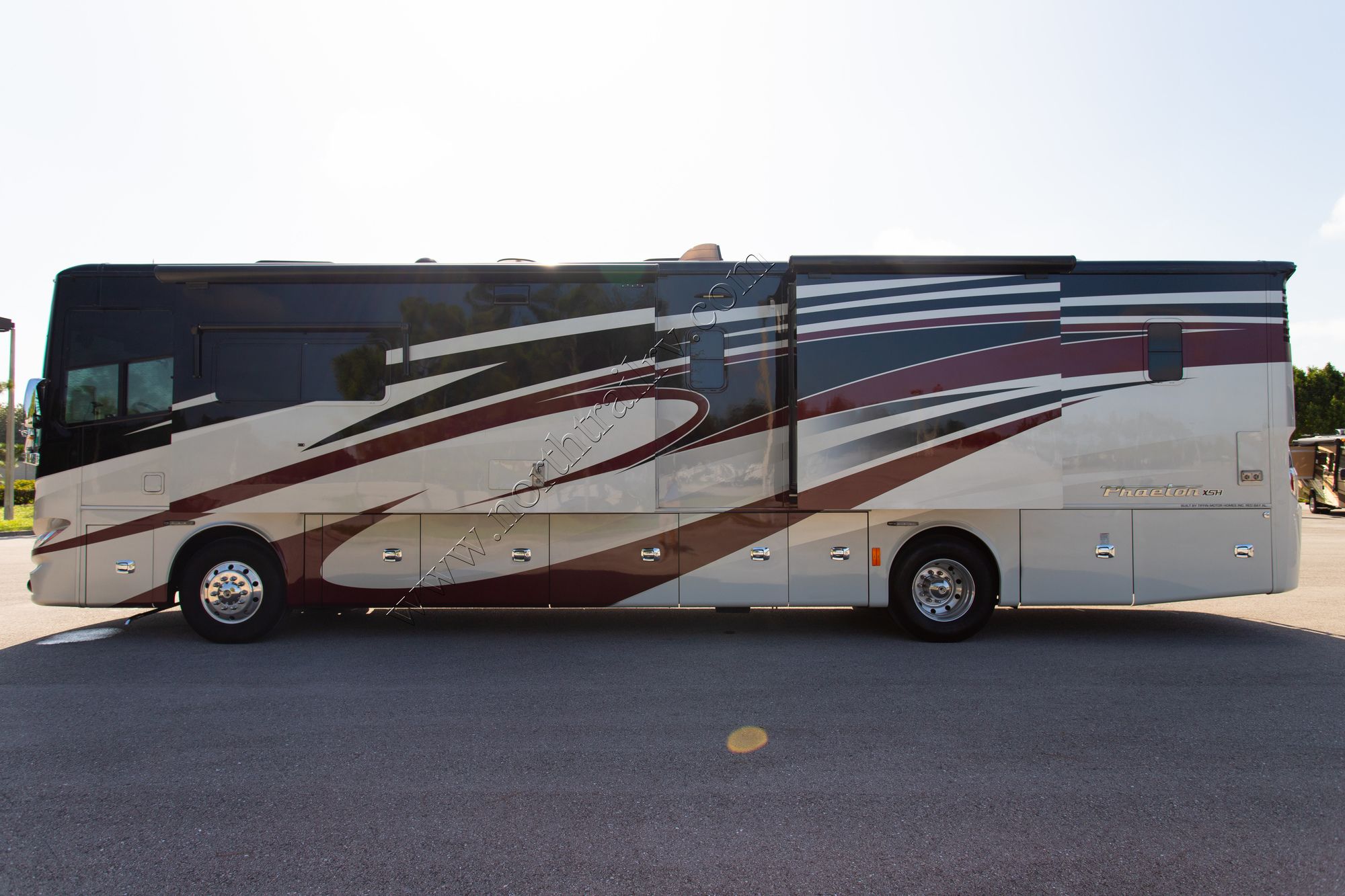 Used 2017 Tiffin Motor Homes Phaeton 40IH Class A  For Sale