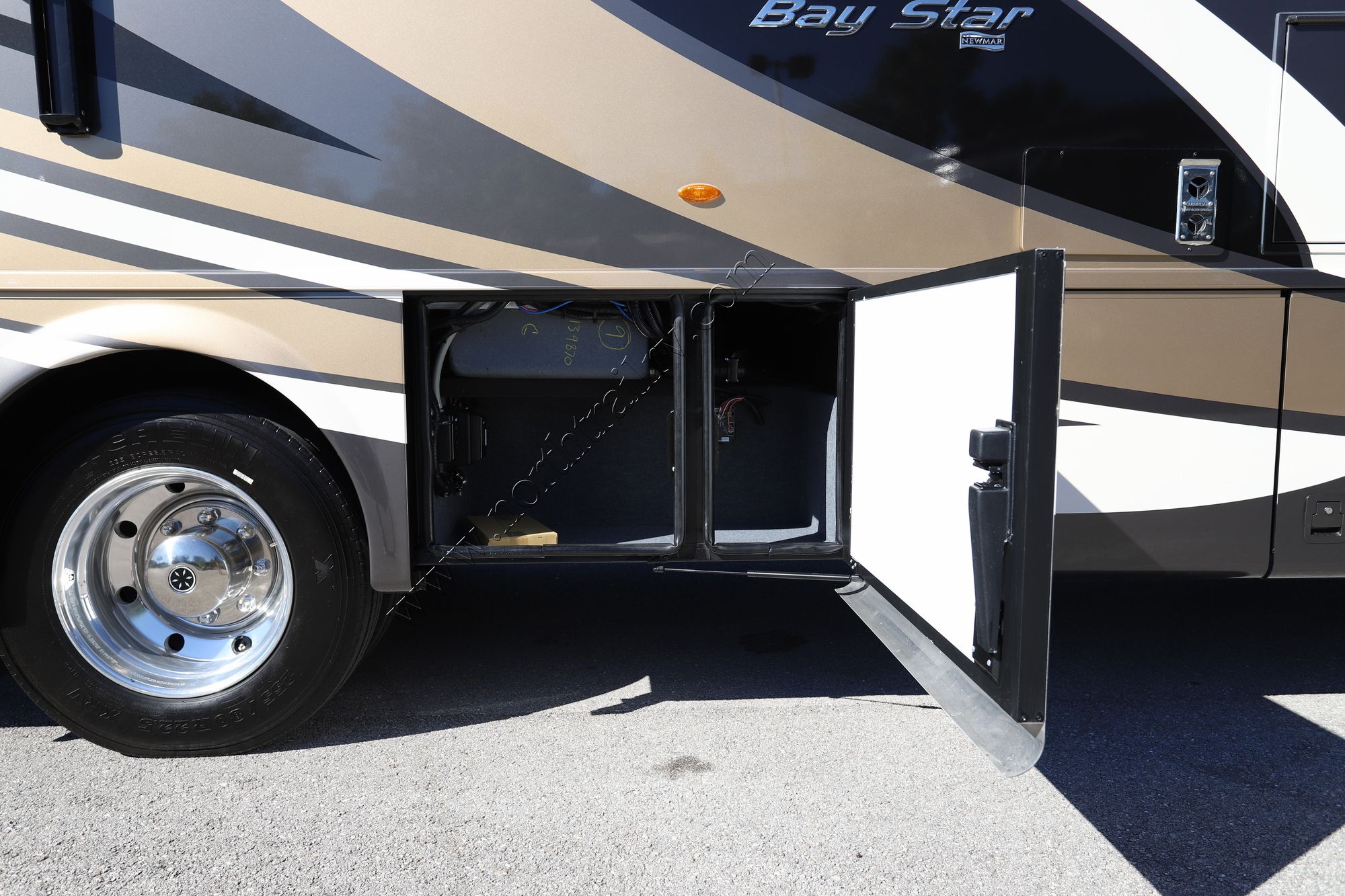 New 2021 Newmar Bay Star 3616 Class A  For Sale