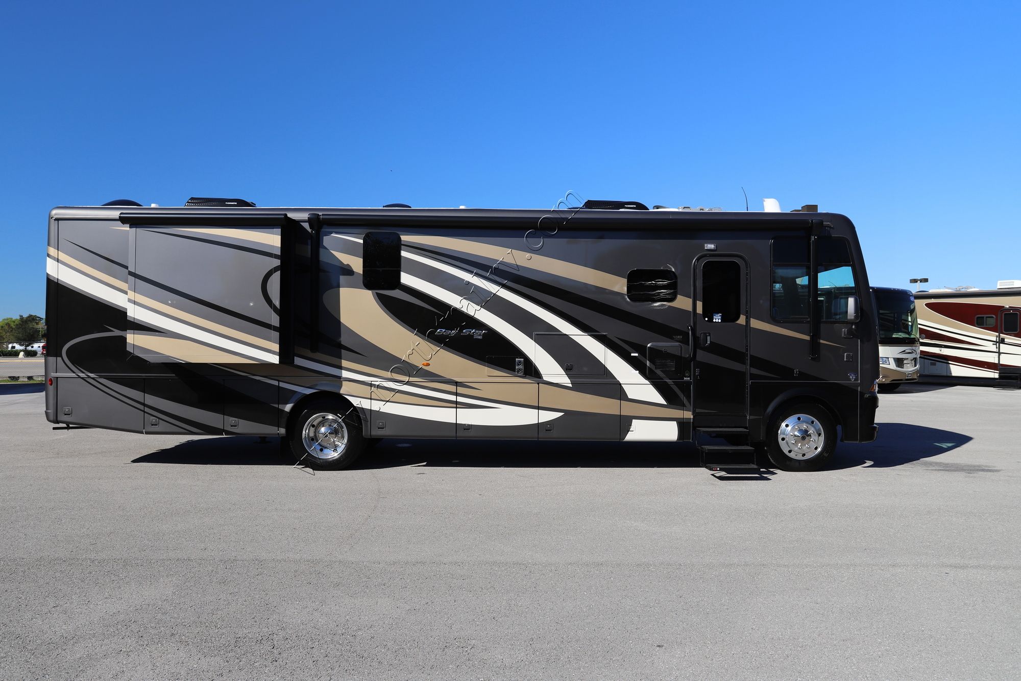 New 2021 Newmar Bay Star 3616 Class A  For Sale