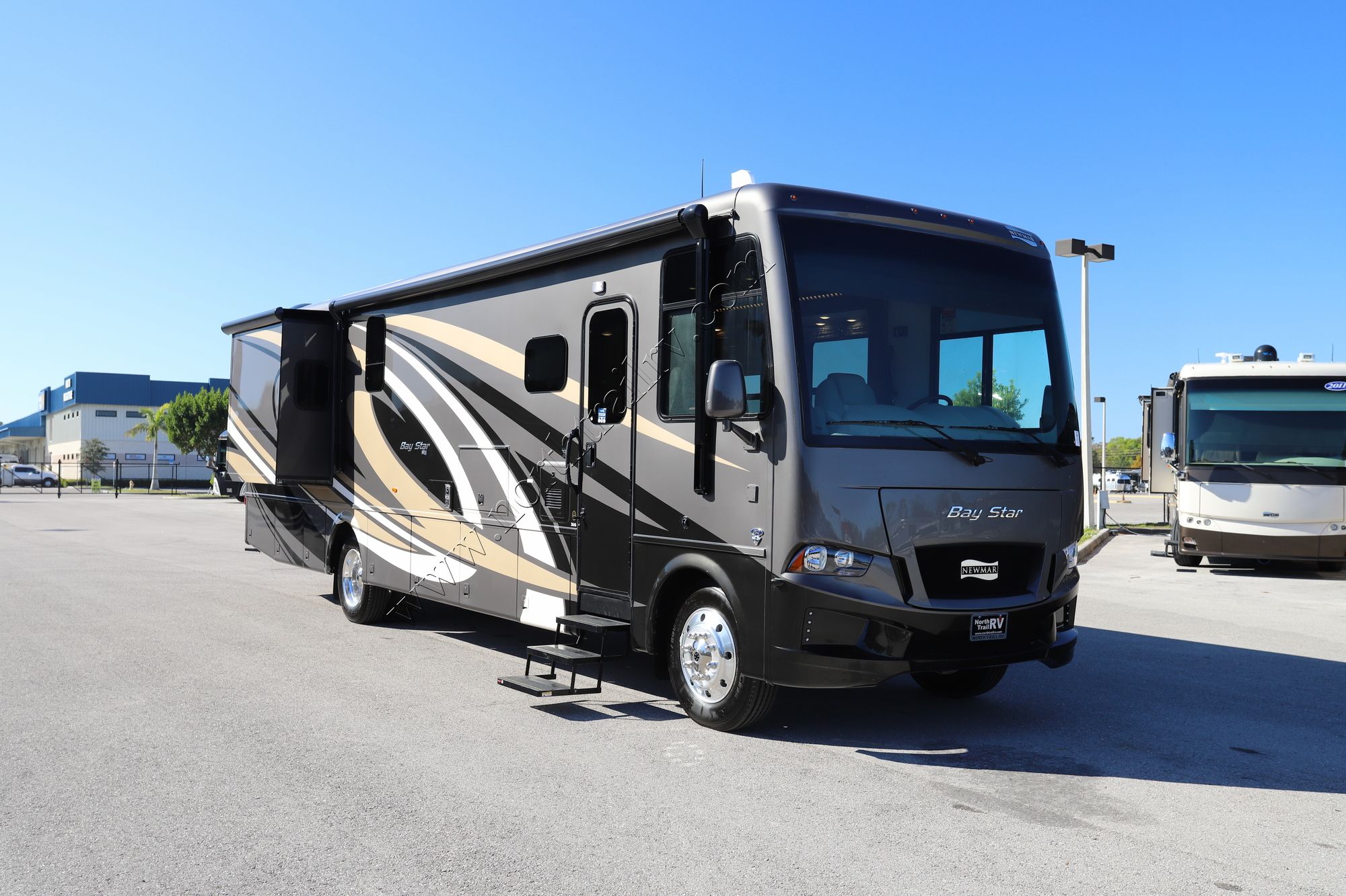 New 2021 Newmar Bay Star 3616 Class A  For Sale