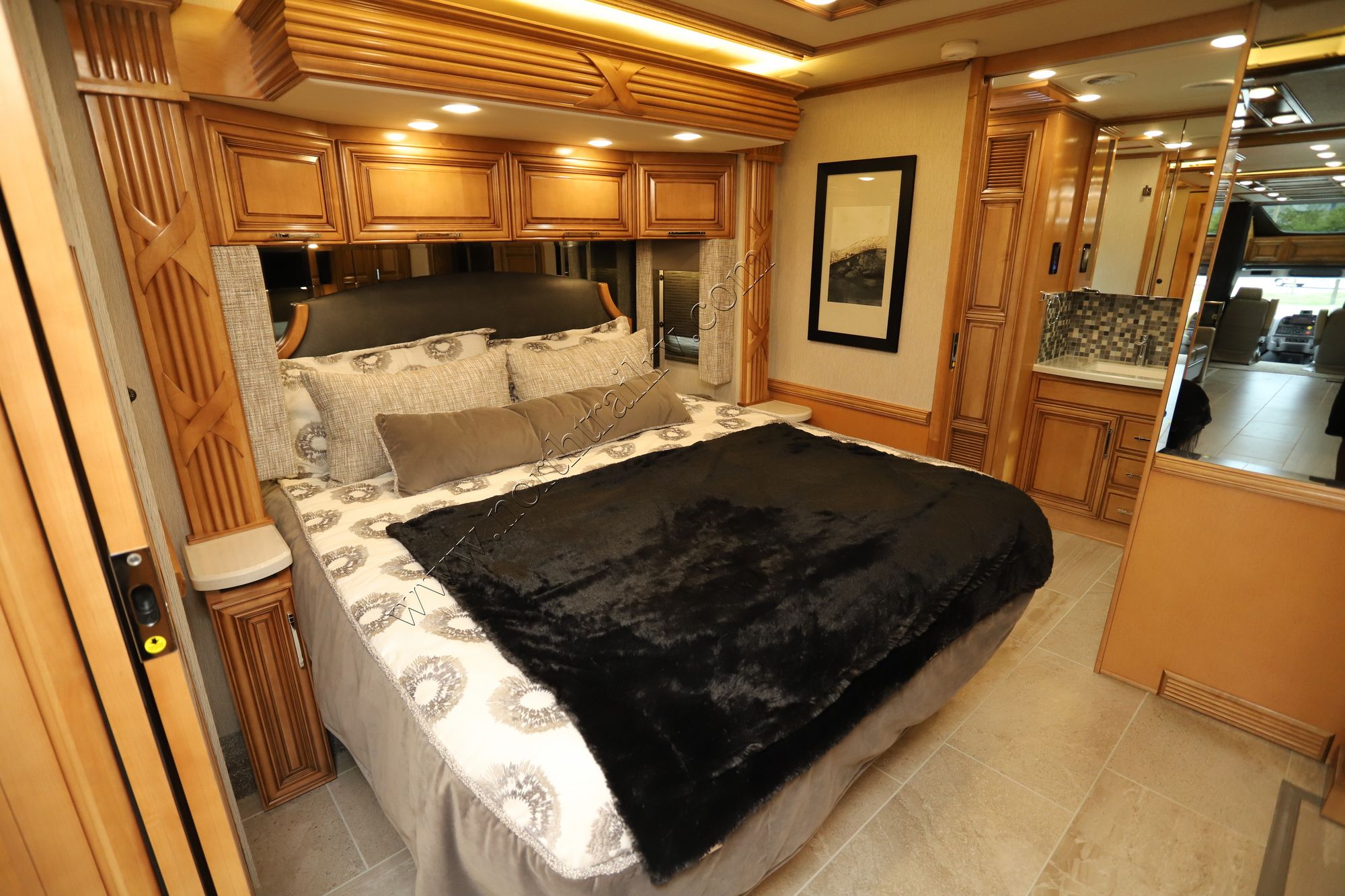 New 2022 Newmar Supreme Aire 4573 Super C  For Sale