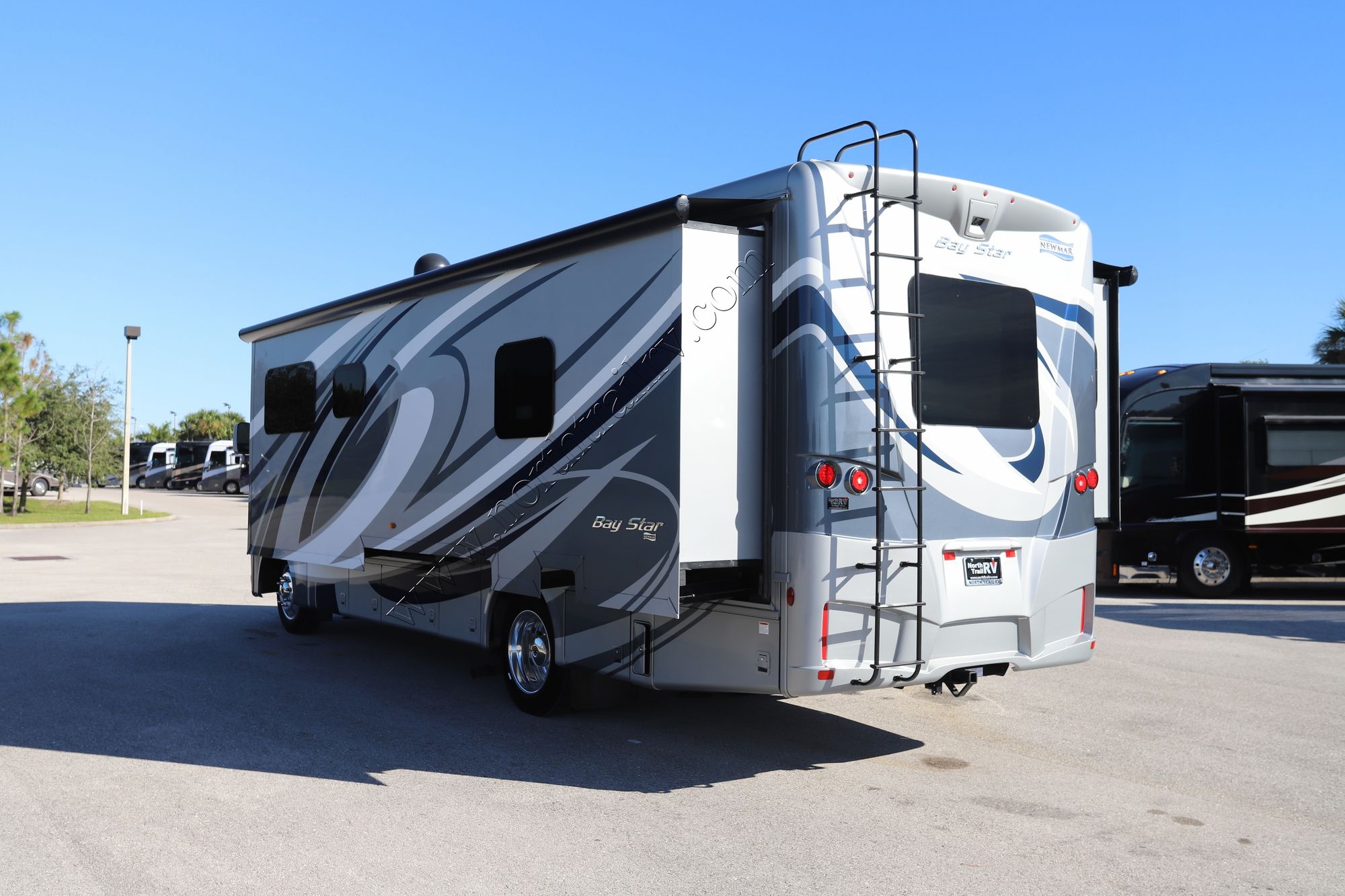 New 2021 Newmar Bay Star 3014 Class A  For Sale