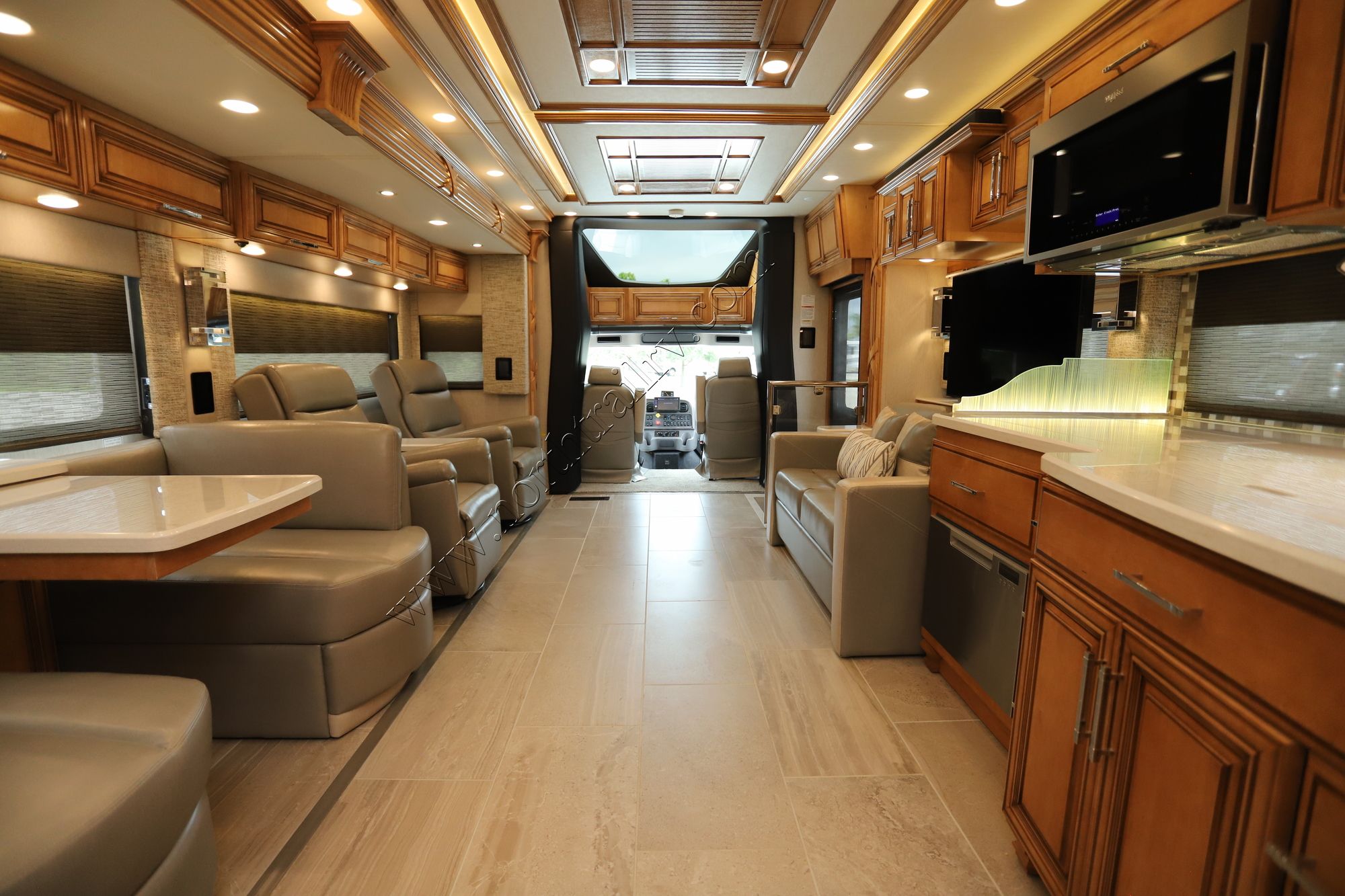 New 2022 Newmar Supreme Aire 4573 Super C  For Sale