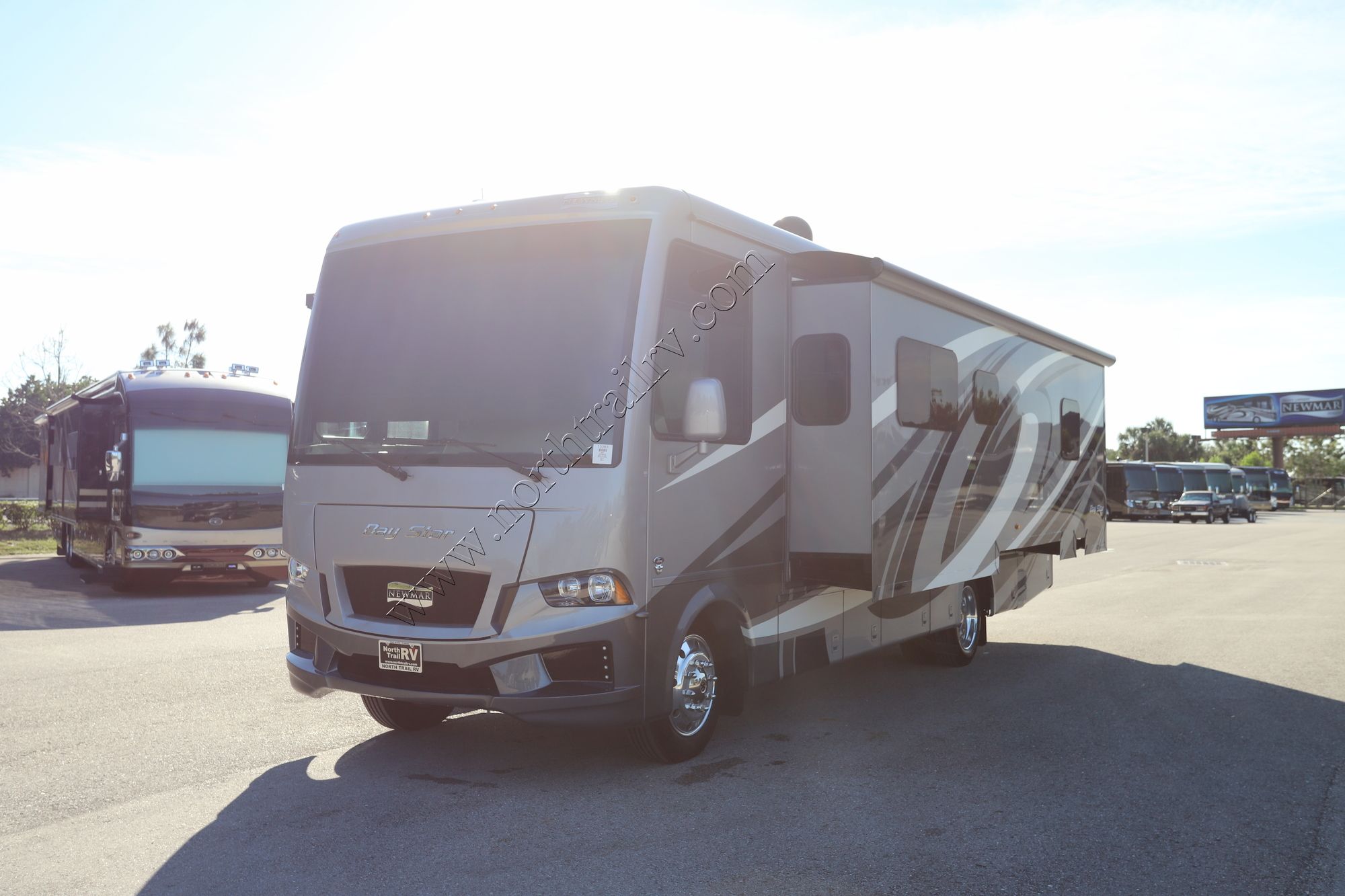 New 2021 Newmar Bay Star 3014 Class A  For Sale
