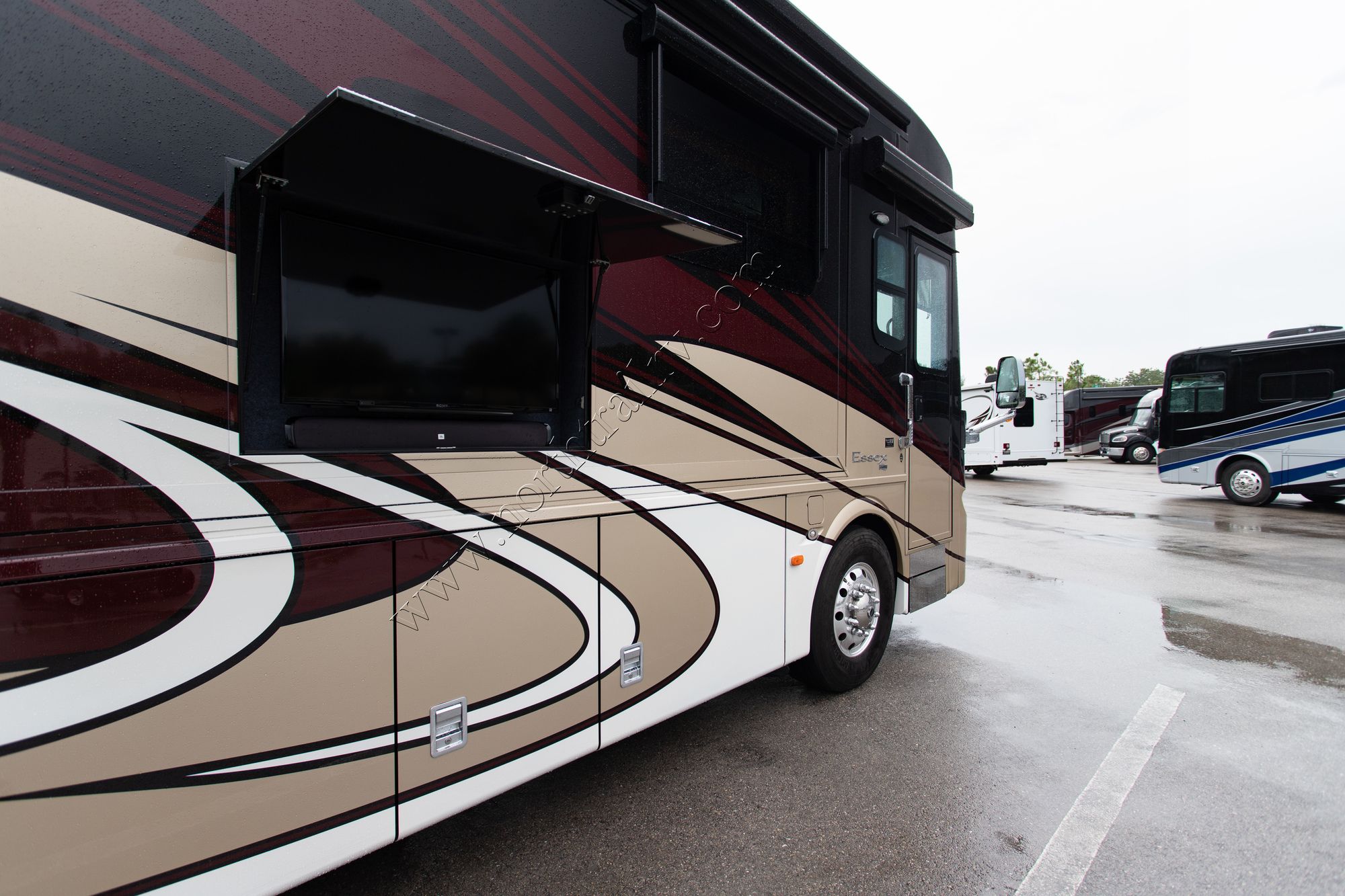 Used 2016 Newmar Essex 4553 Class A  For Sale