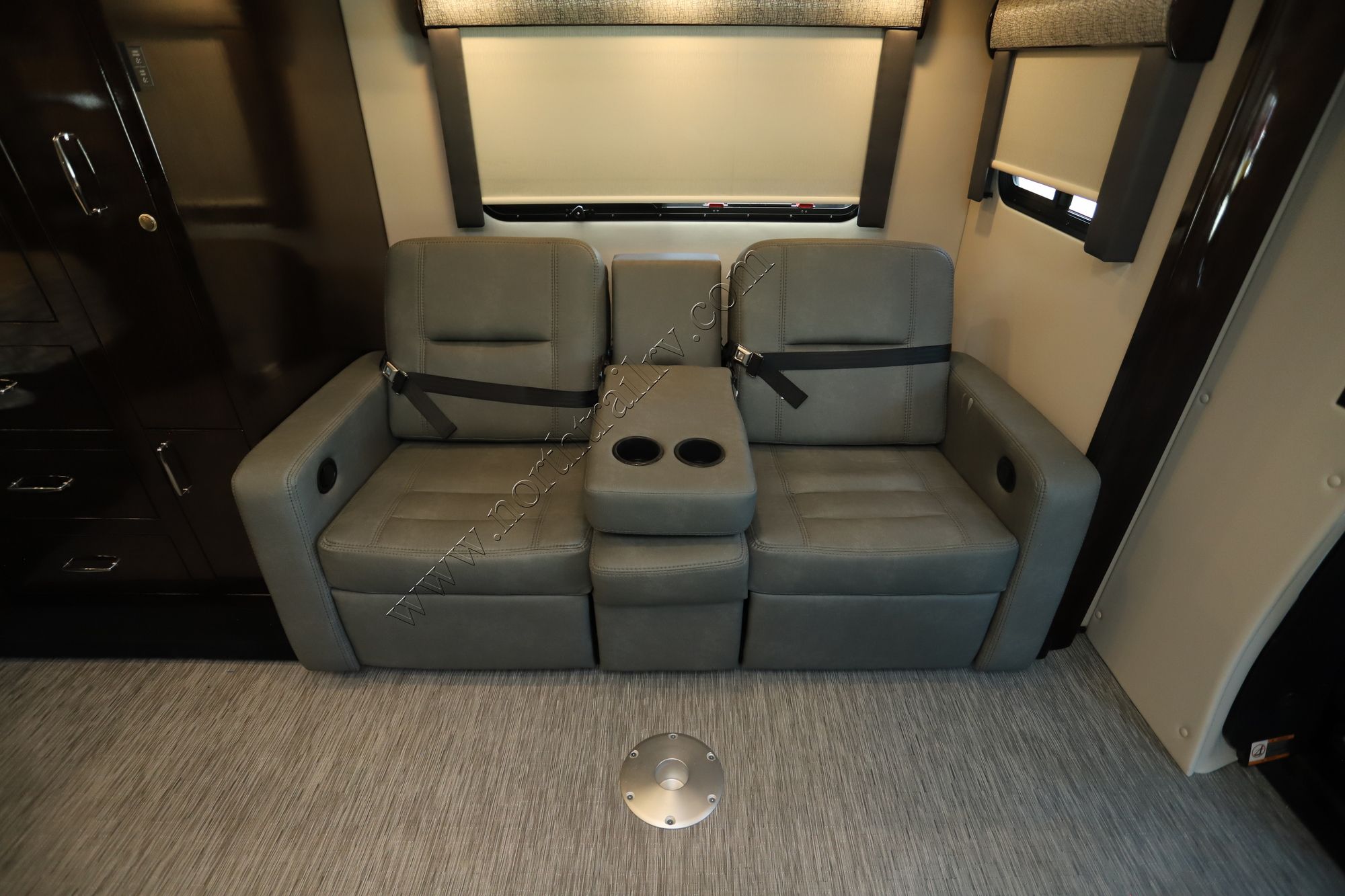 New 2022 Renegade Rv Vienna 25VFWC Class C  For Sale