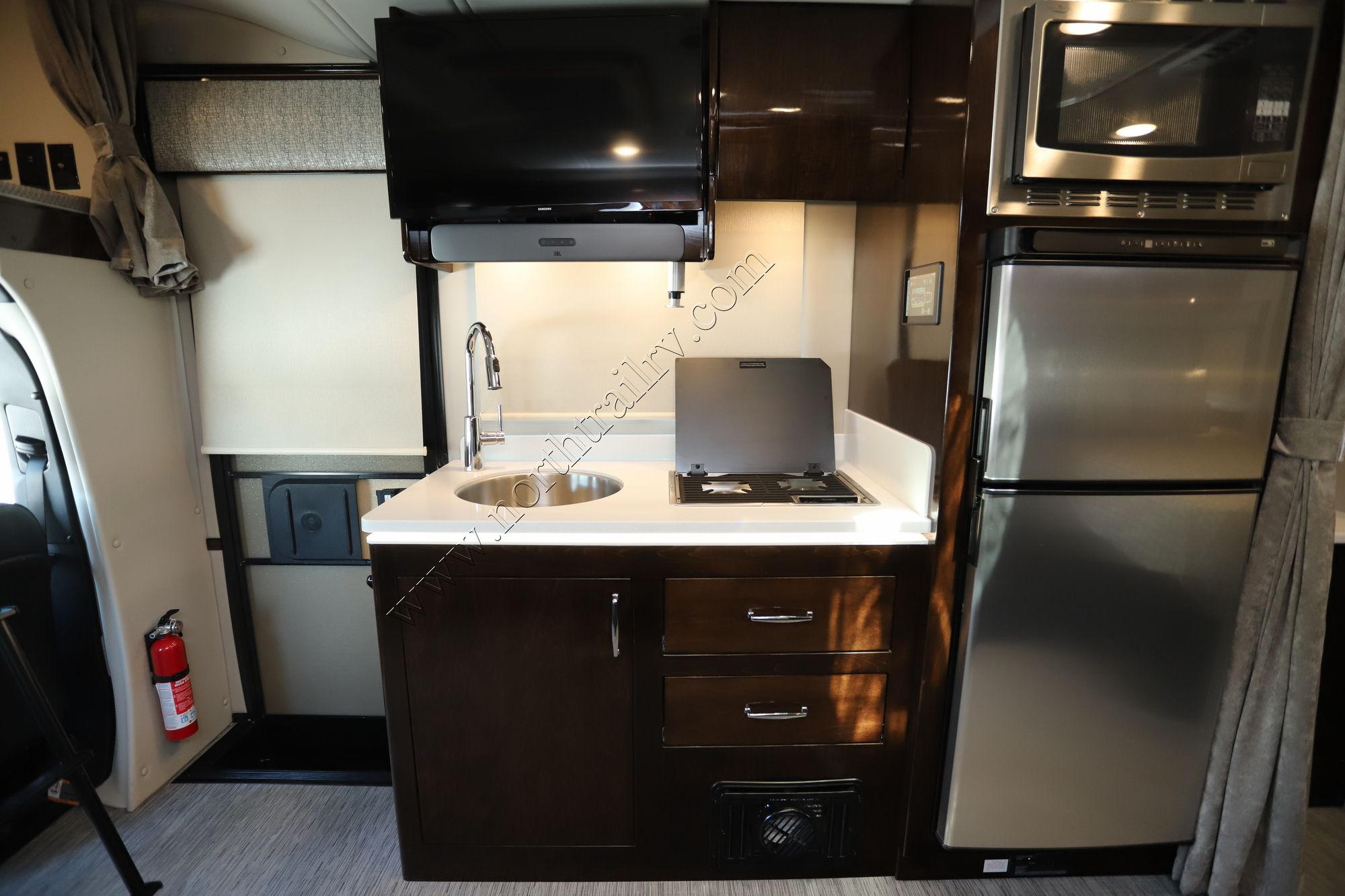 New 2022 Renegade Rv Vienna 25VFWC Class C  For Sale