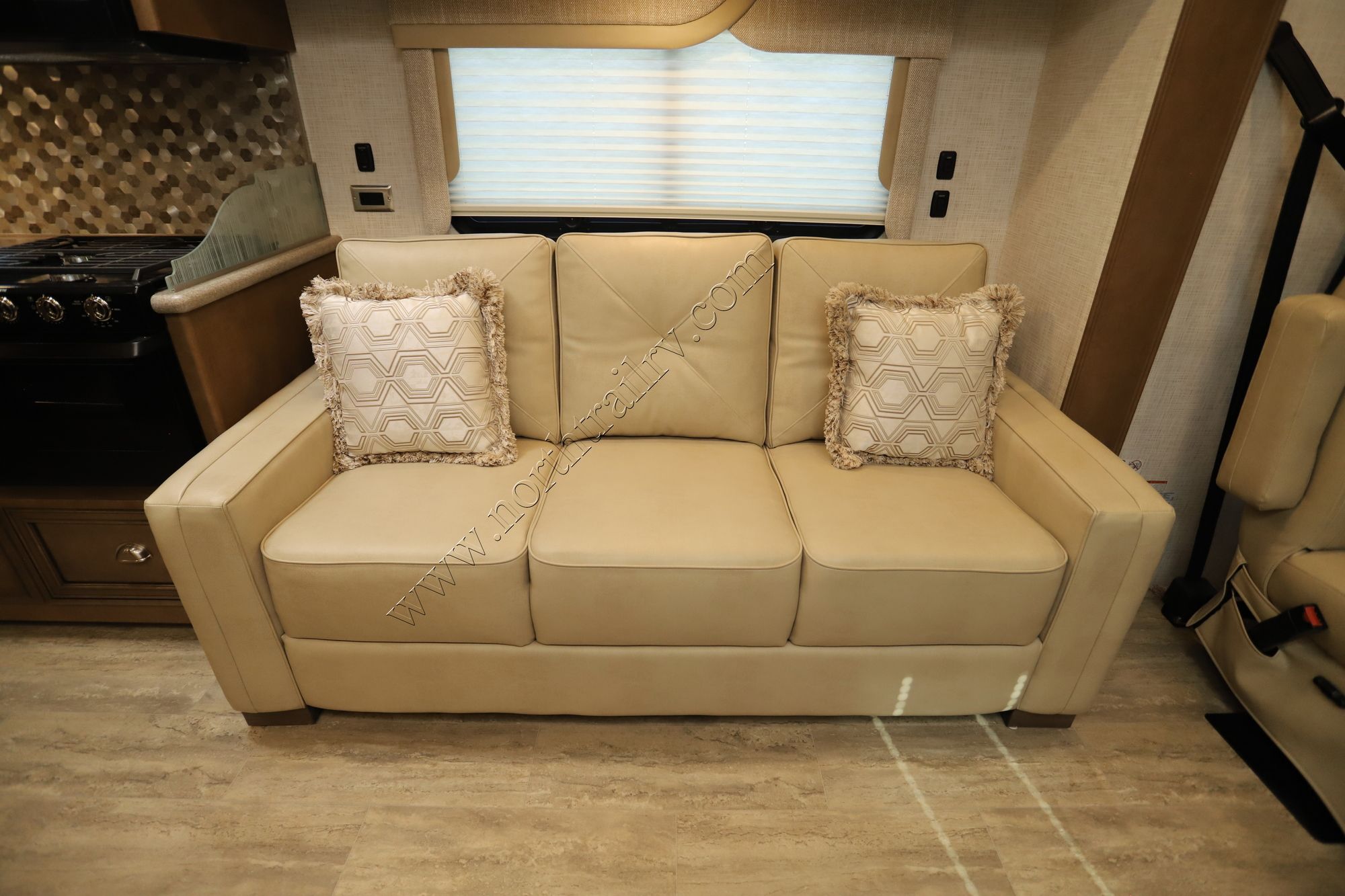 New 2021 Newmar Bay Star Sport 2905 Class A  For Sale