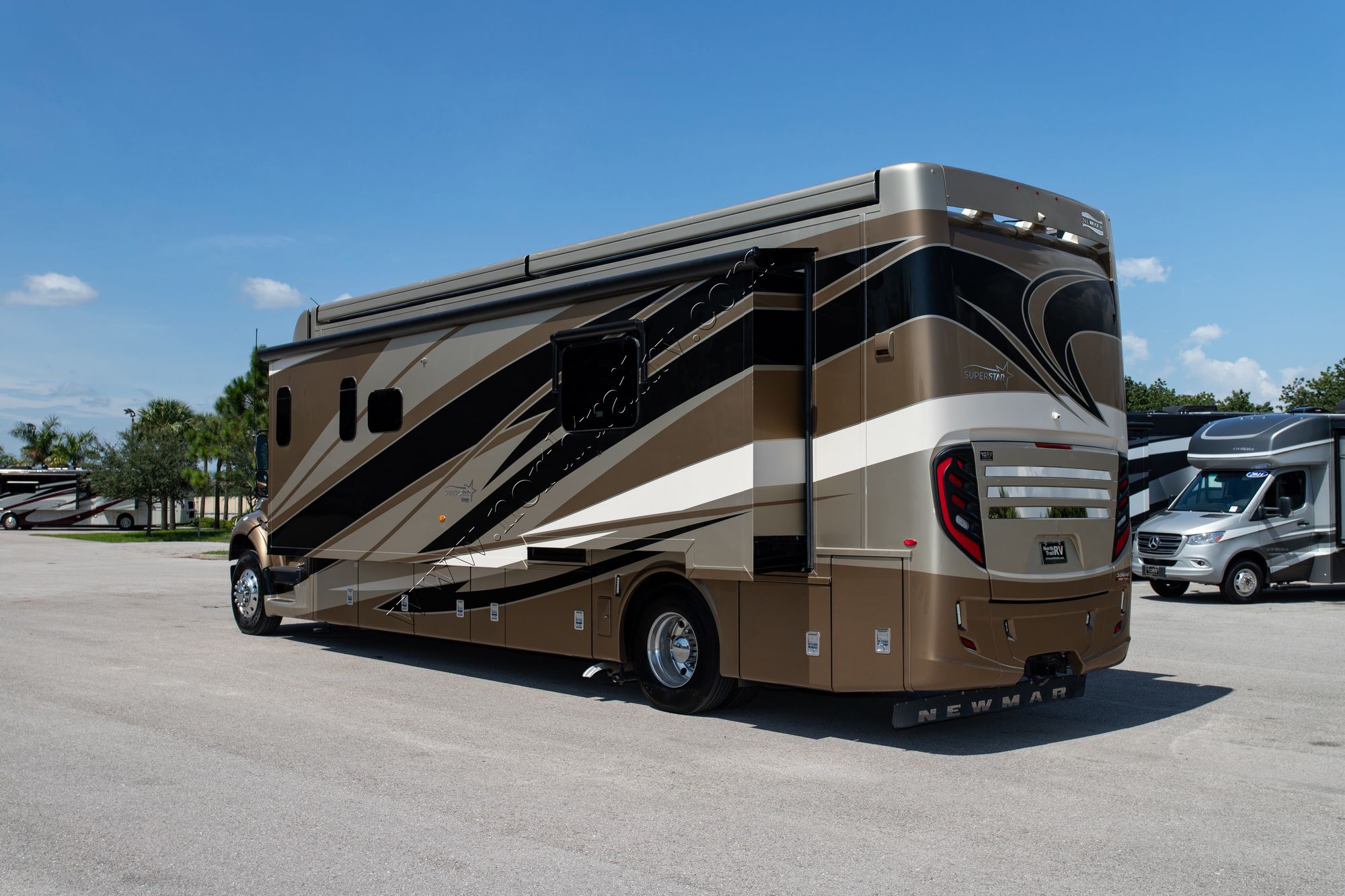 New 2021 Newmar Super Star 3746 Super C  For Sale