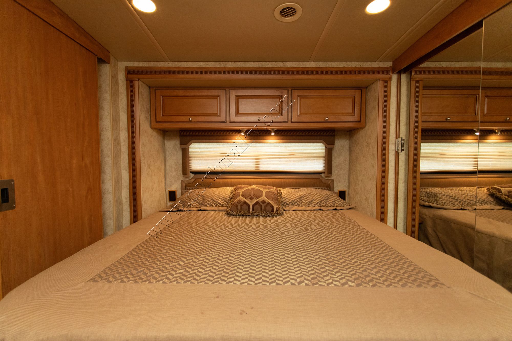 Used 2010 Winnebago Journey Express 34Y Class A  For Sale