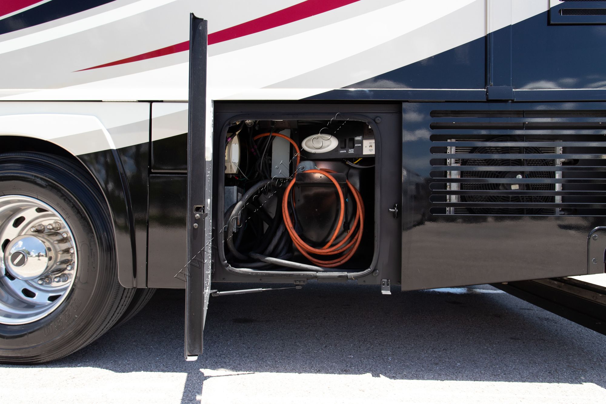 Used 2010 Winnebago Journey Express 34Y Class A  For Sale