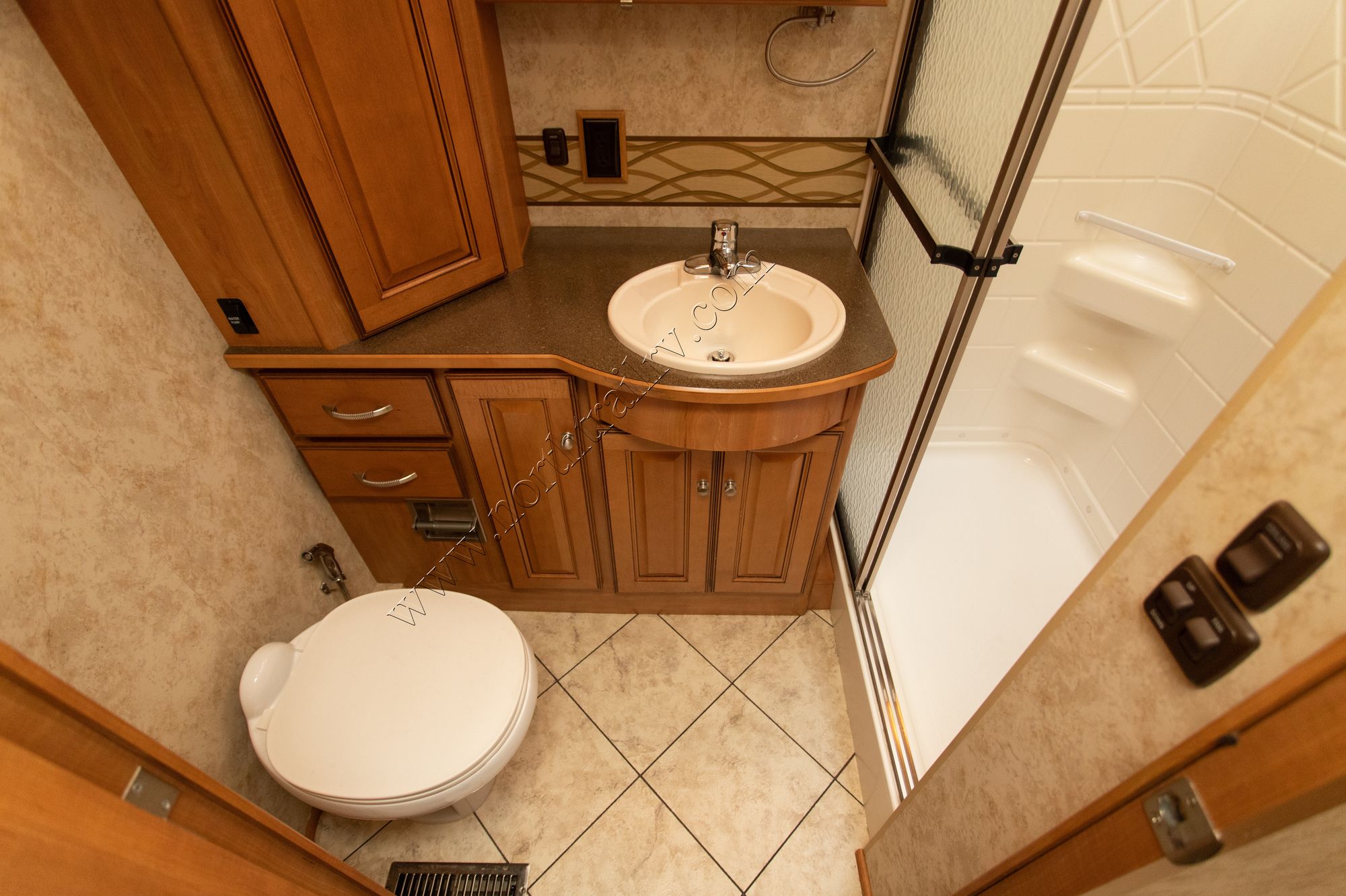 Used 2010 Winnebago Journey Express 34Y Class A  For Sale