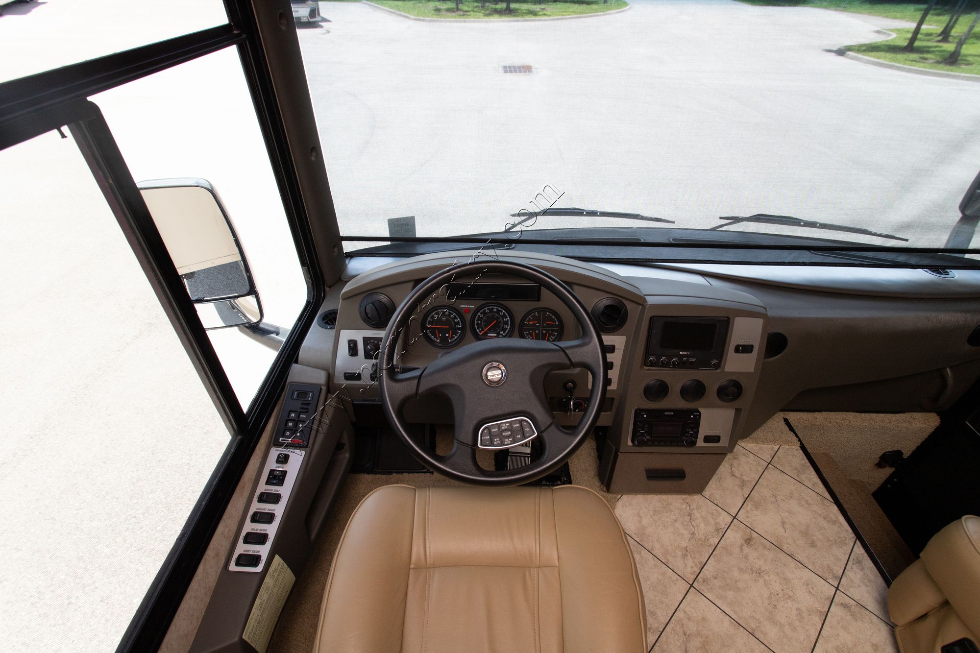 Used 2010 Winnebago Journey Express 34Y Class A  For Sale