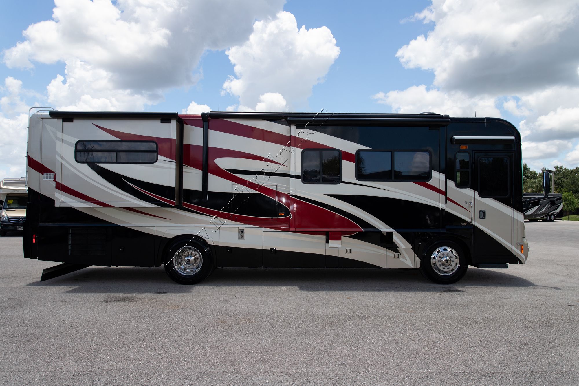 Used 2010 Winnebago Journey Express 34Y Class A  For Sale