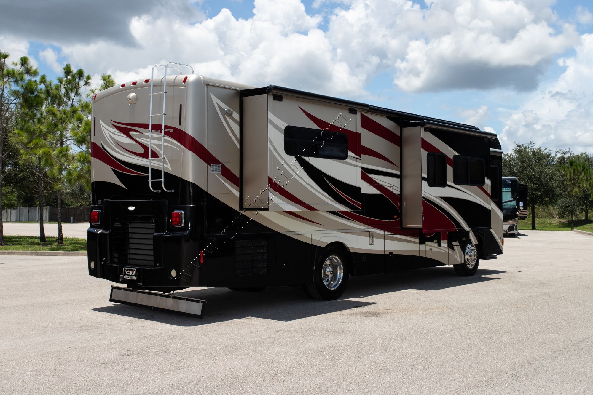 Used 2010 Winnebago Journey Express 34Y Class A  For Sale